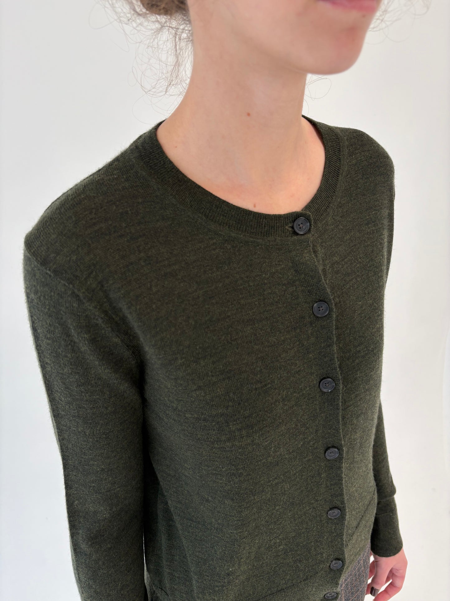 Cardigan dark orest green din lana merino extrafina de gramaj mare
