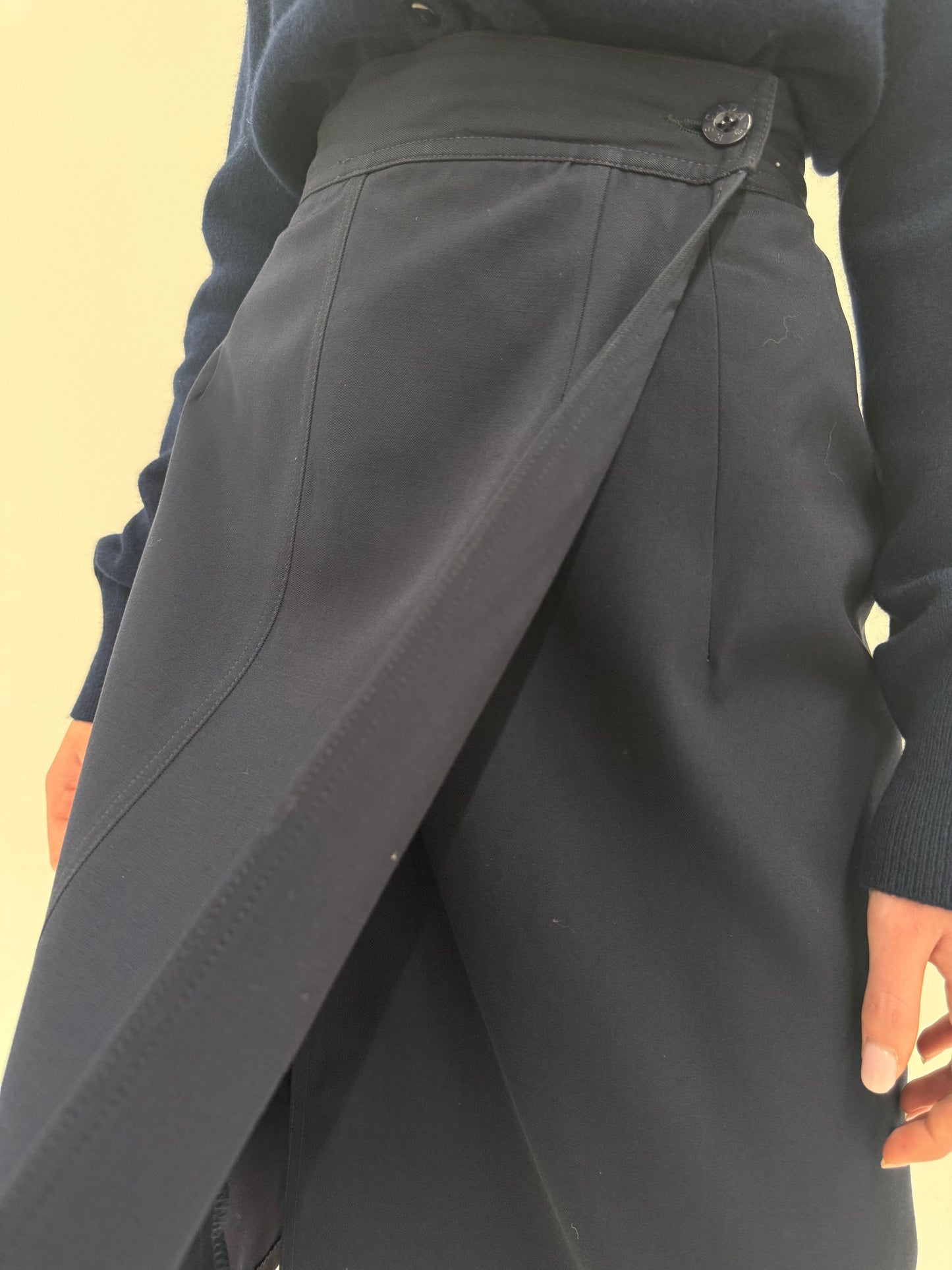 Fustă petrecută Escada din lana extrafina structurată