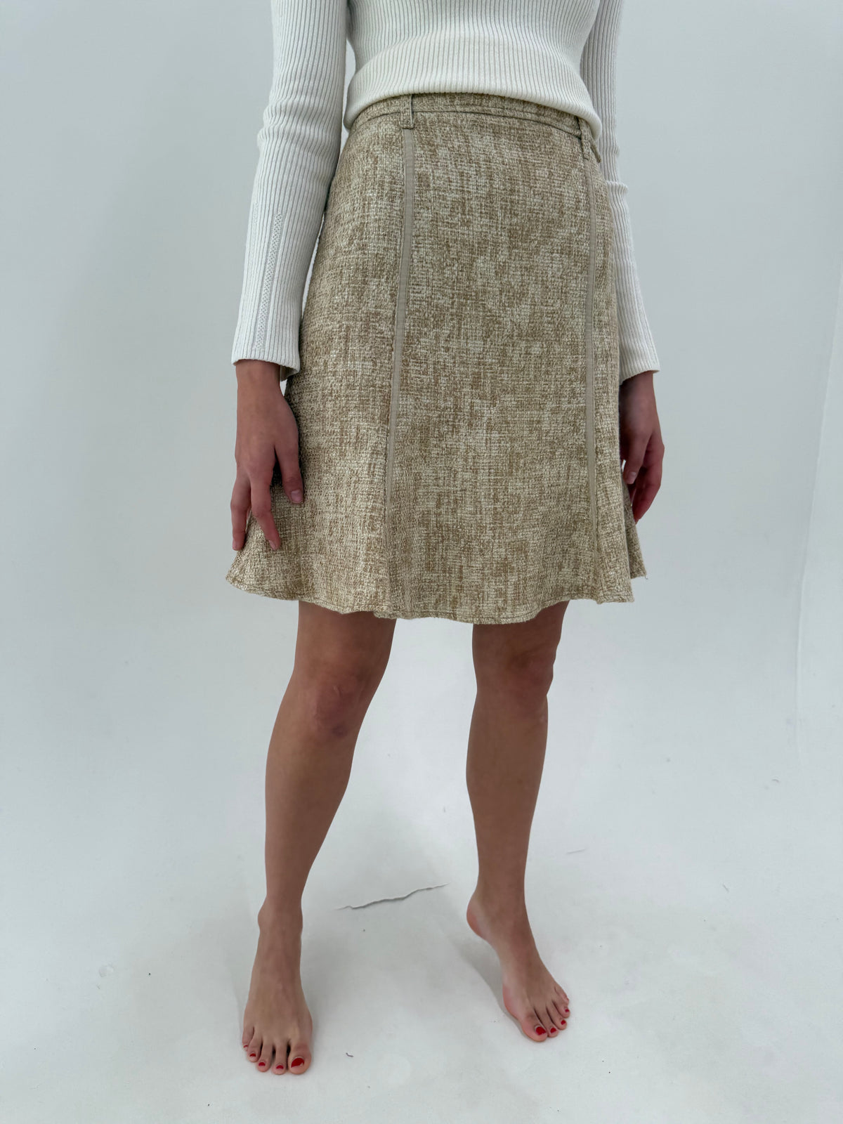 Deux piece in stil Chanel din tweed camel ai ivorie Max&Co by Max Mara