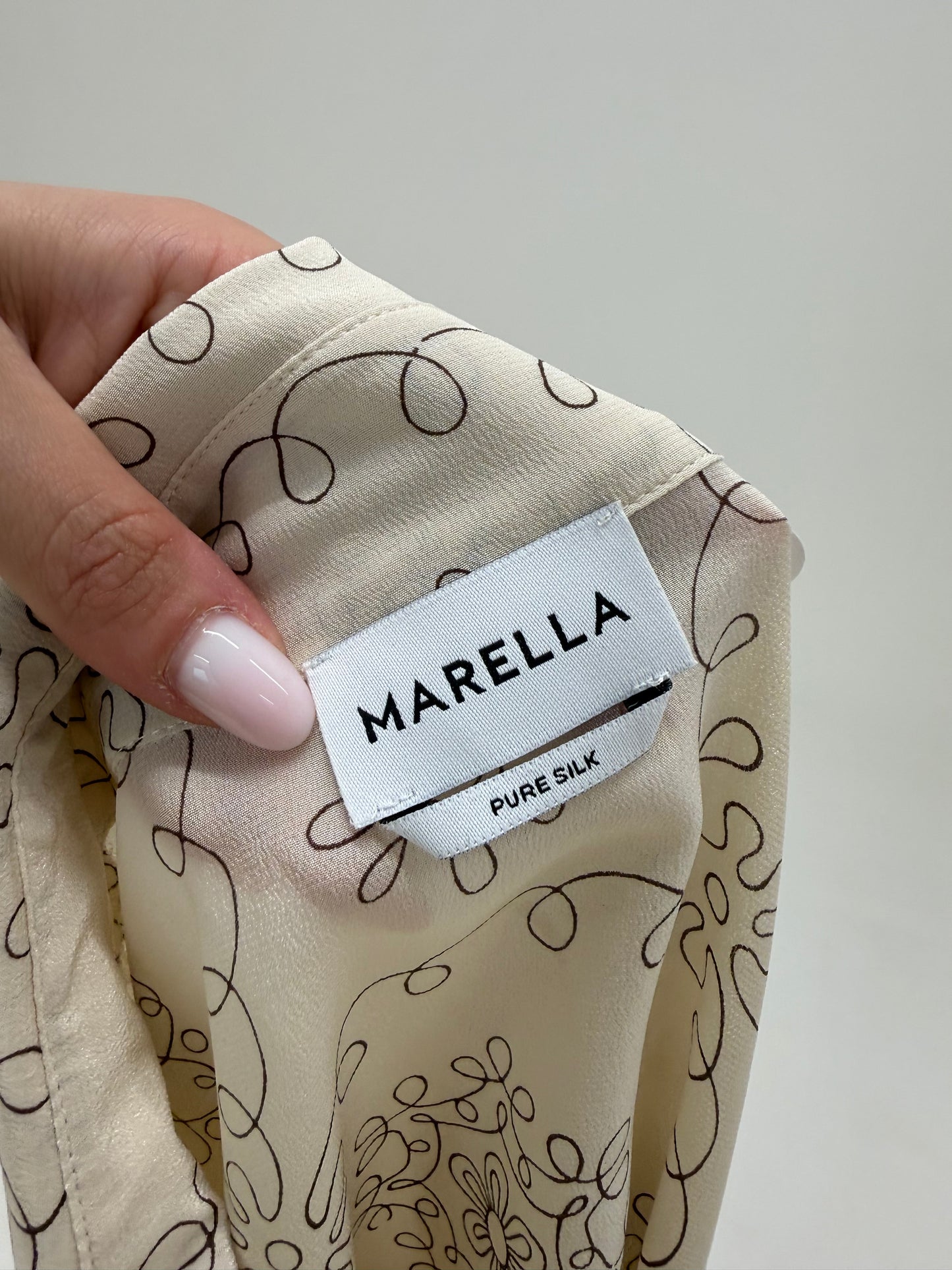 Cămașa light nude nouă din mătase naturală Marella by Max Mara
