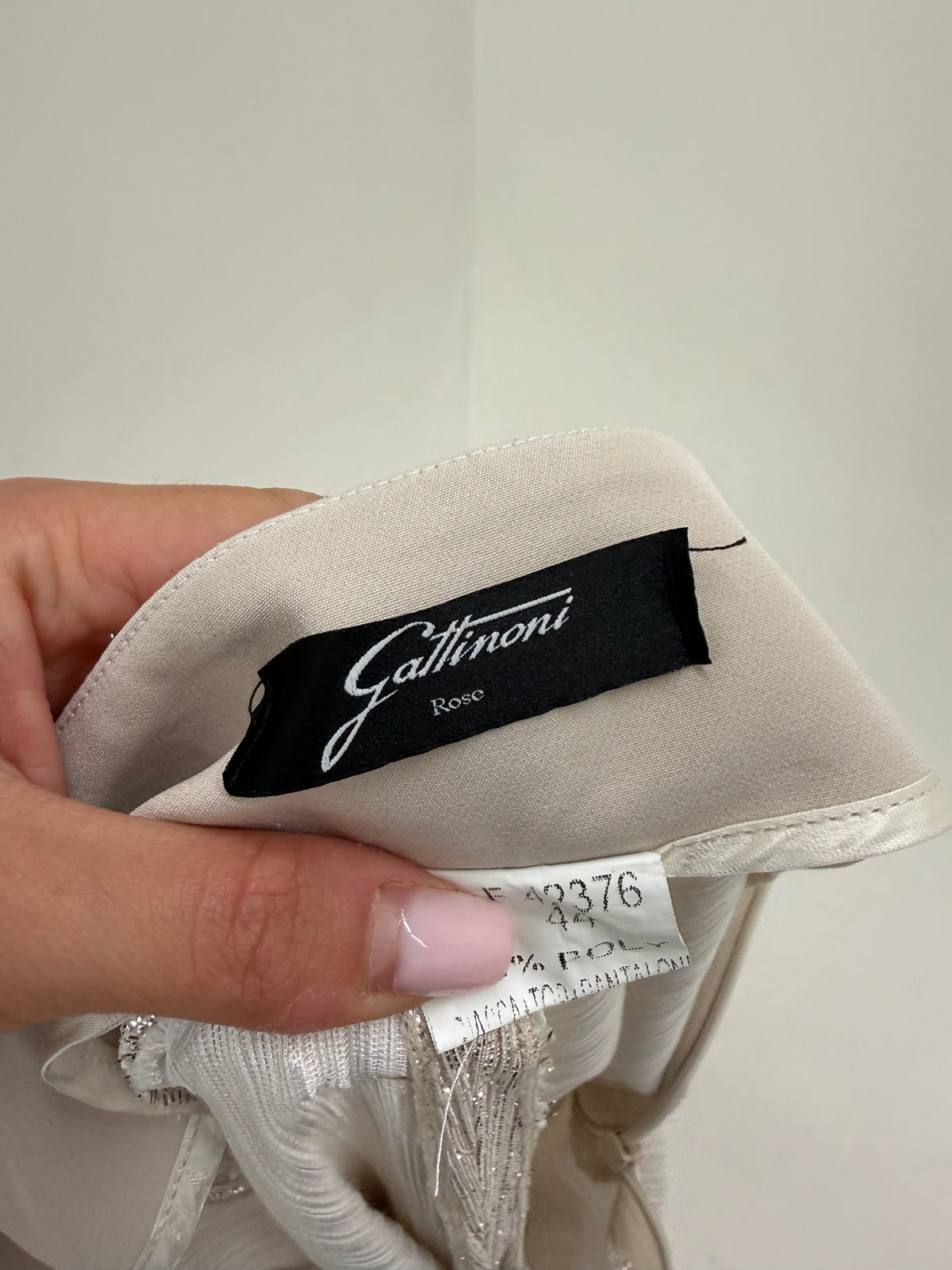 Costum ultra elegant de brand luxury italian Gattinoni din material prețios