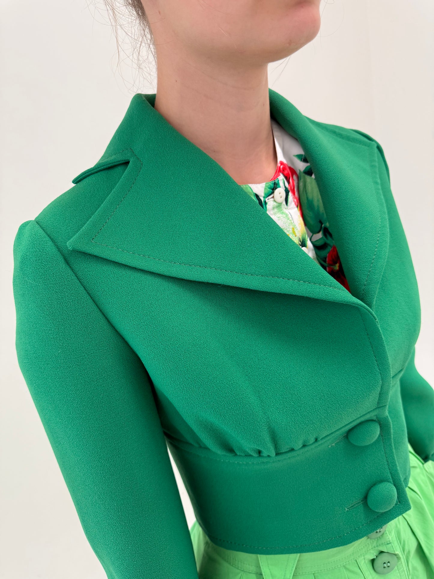 Sacou vintage ultra cambrat verde smarald cu manșete ultra înalte