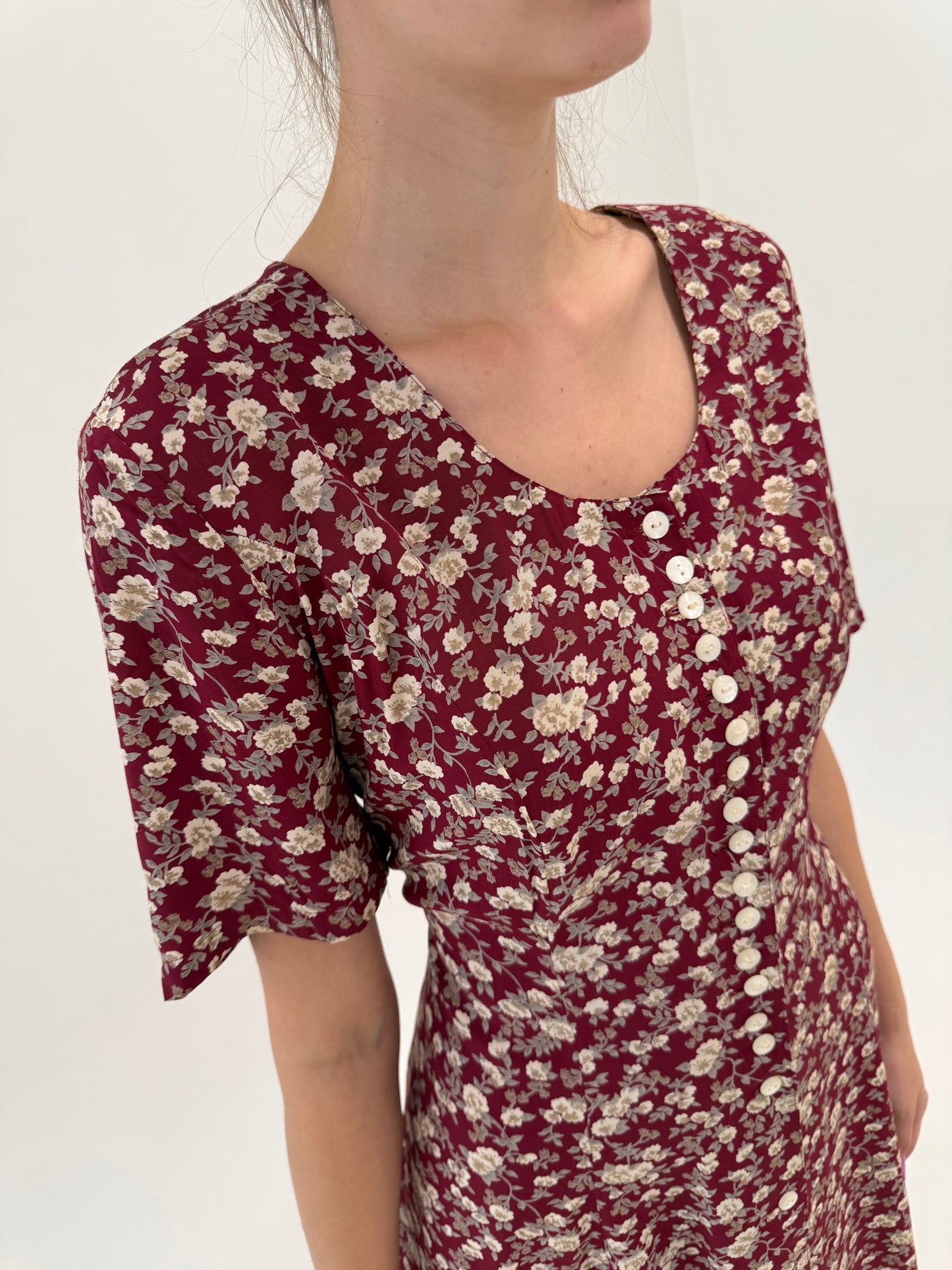 Rochie vintage maxi burgundy super vaporoasă cu felie reglabilă la spate