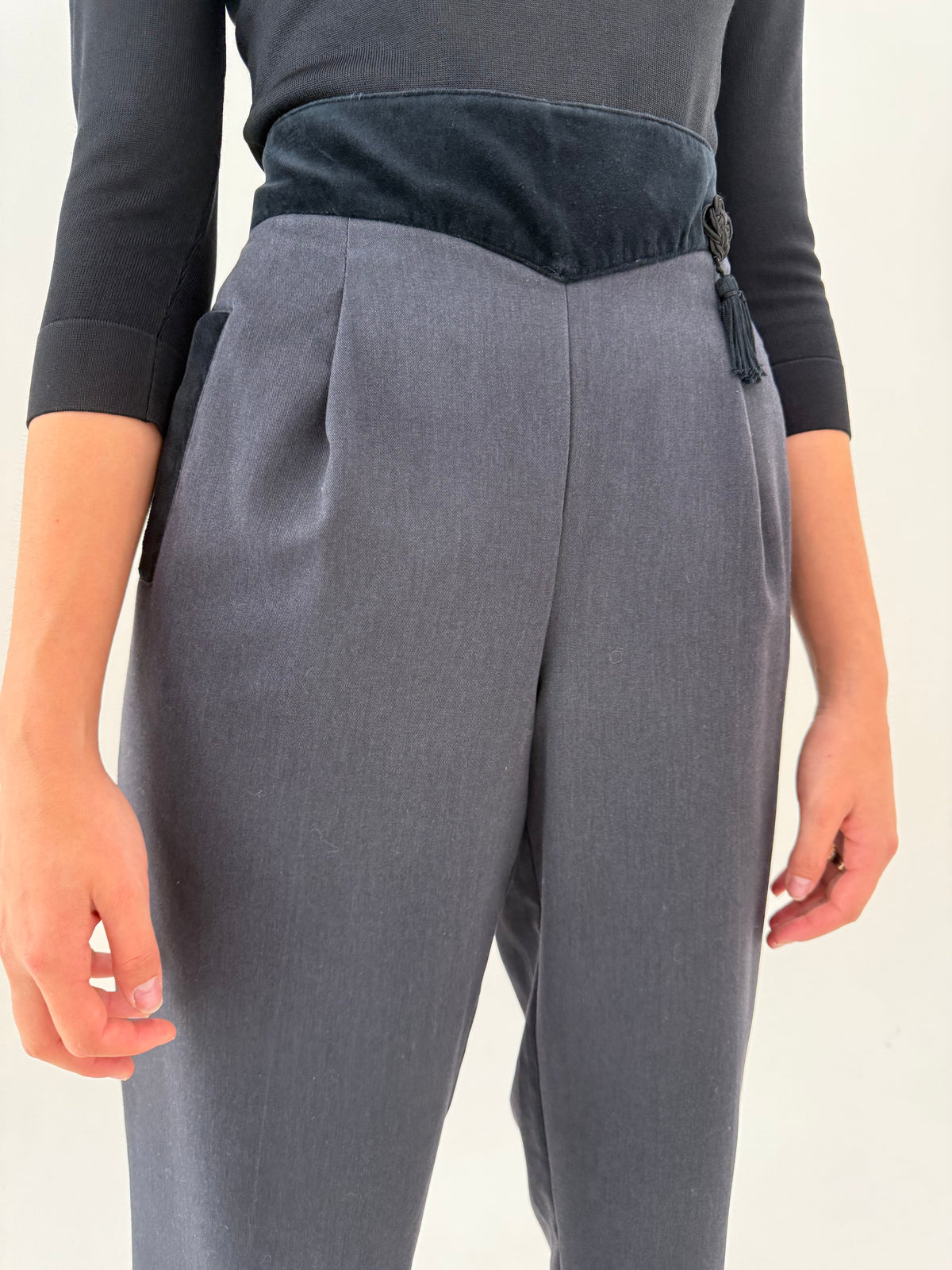 Set vintage ultra chic cu inserții din catifea din stofita si talie ultra marcată