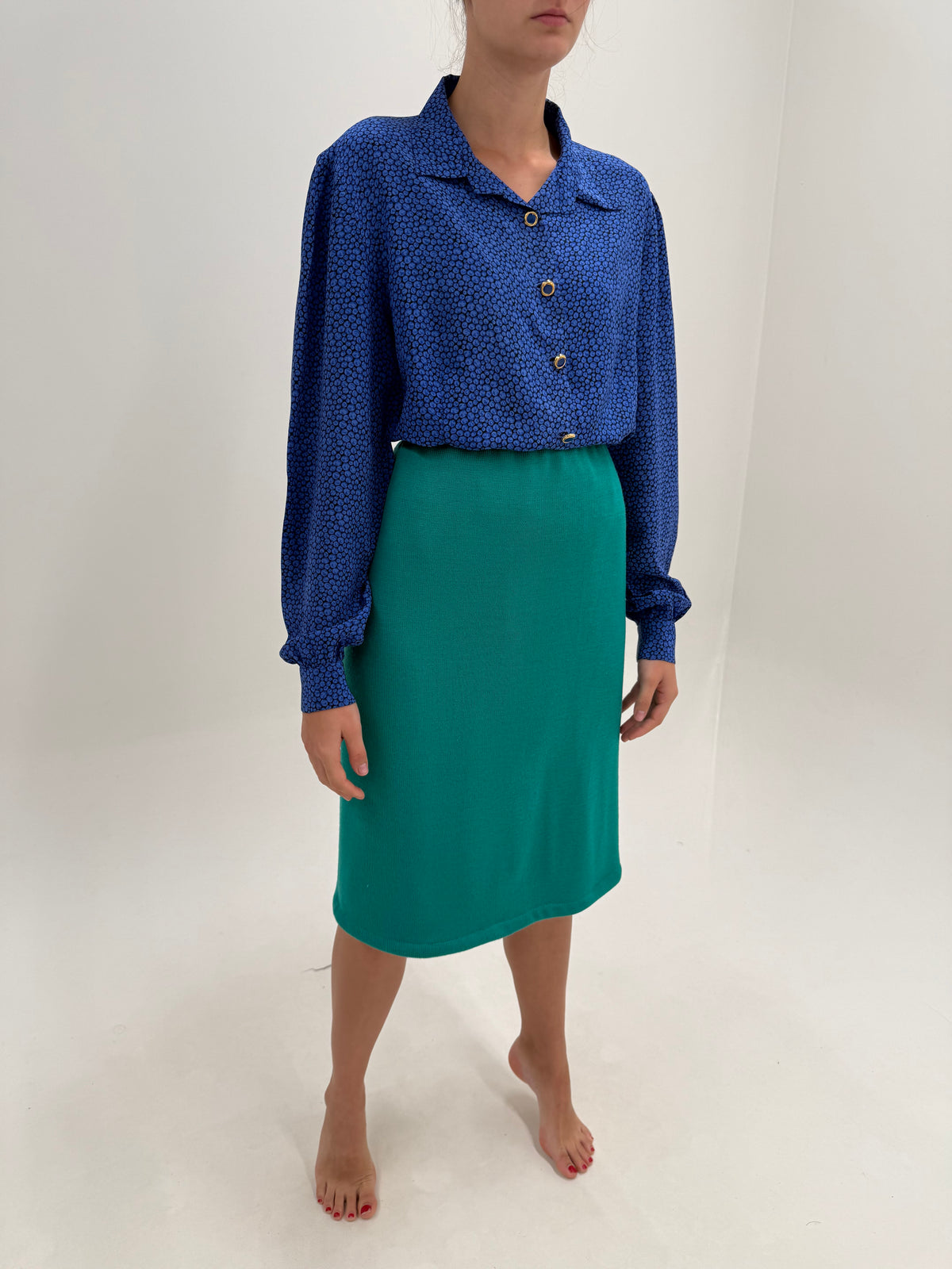 Set vintage și tricot în culori tari din mix de lana extrafina cu nasturi metalici aurii