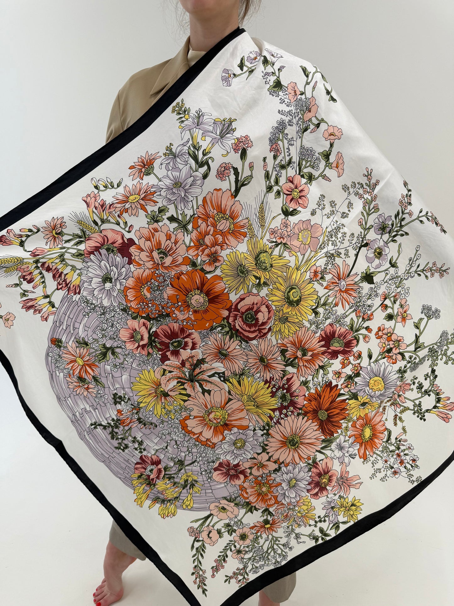 Eșarfă XXXL cu print floral superb din mătase naturală