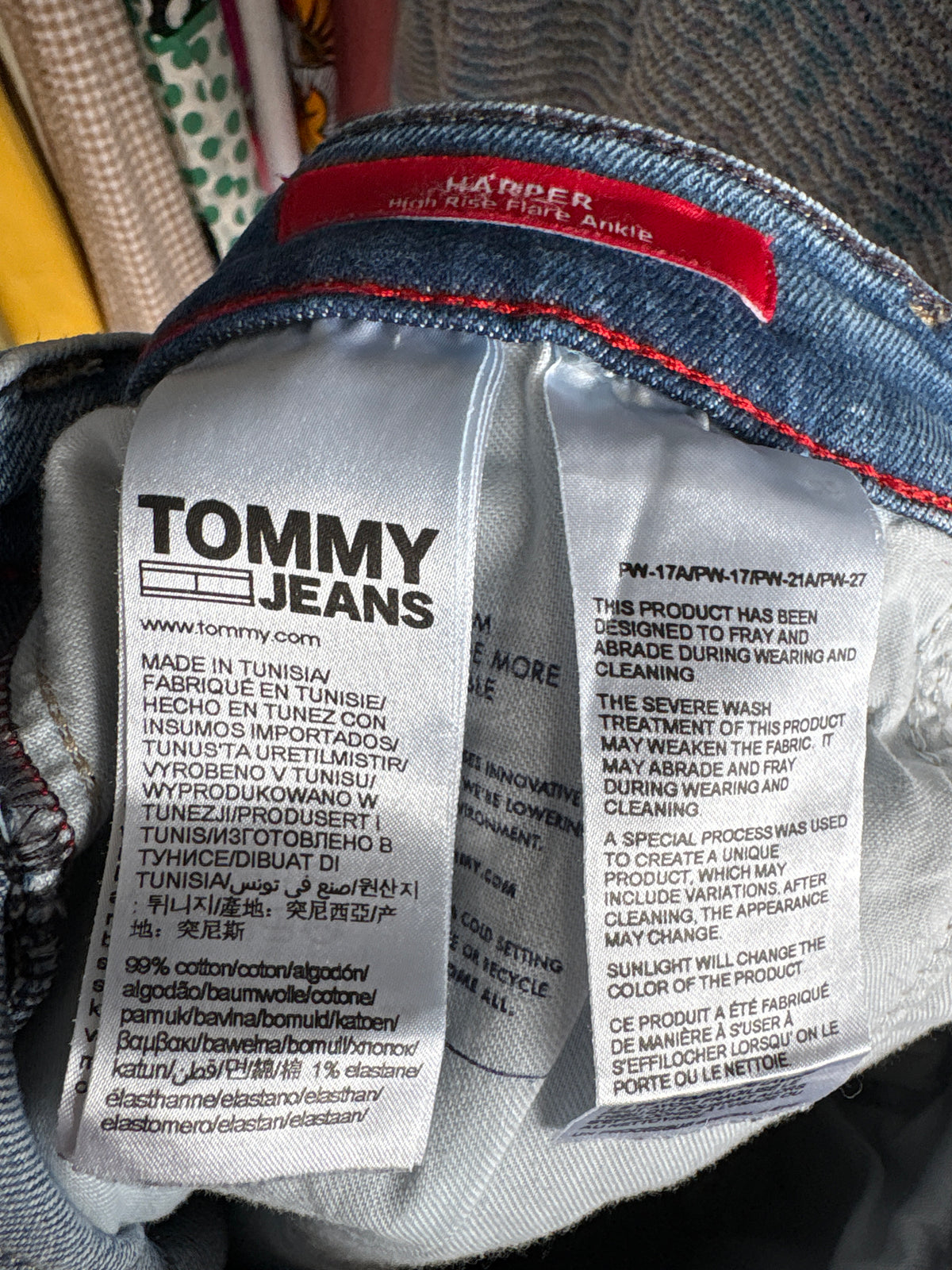 Jeans Tommy Hilfiger ultra confort modelatori în croi evazat