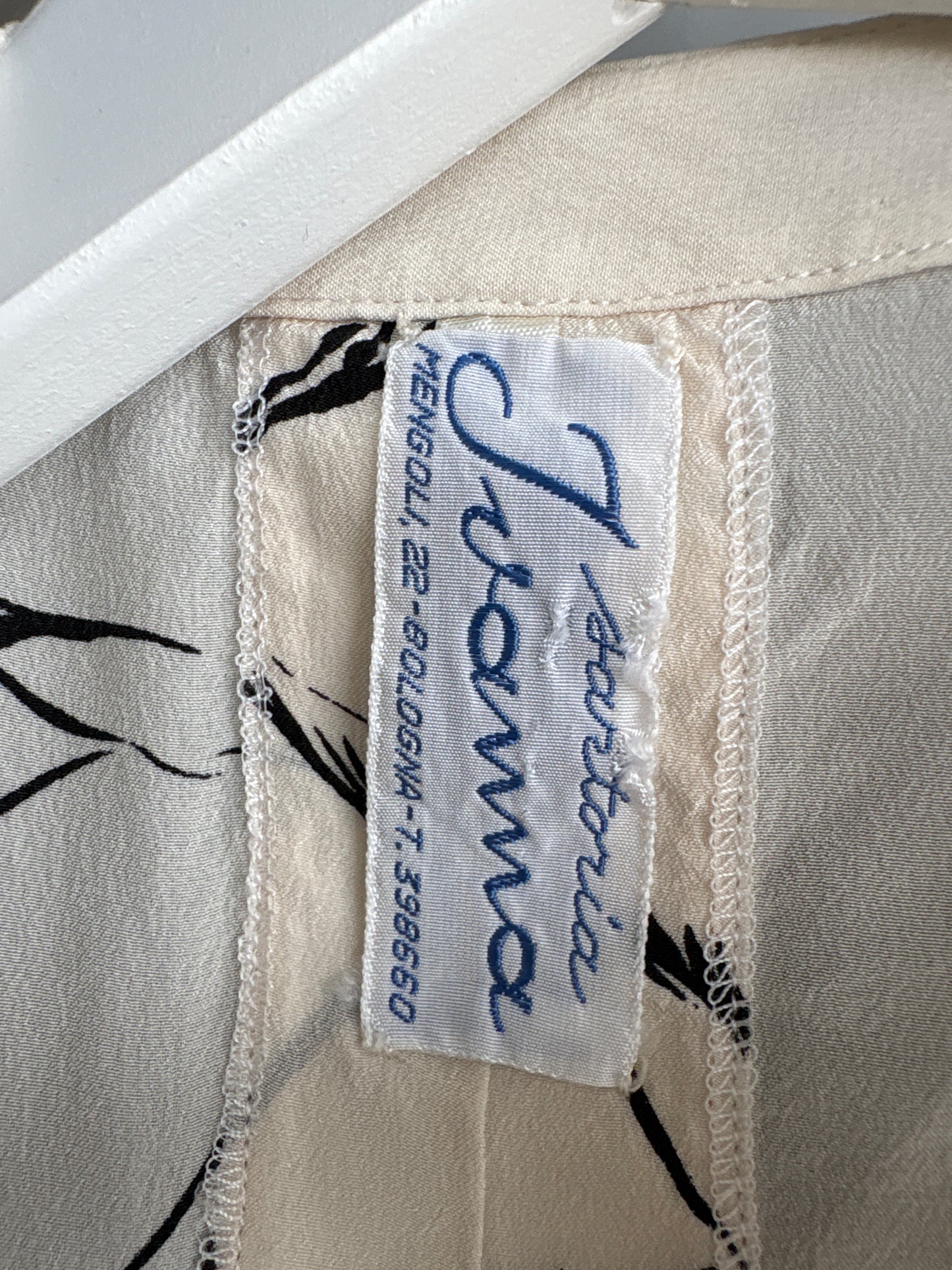 Cămașa vintage italiană în croi retro modern din mătase naturală