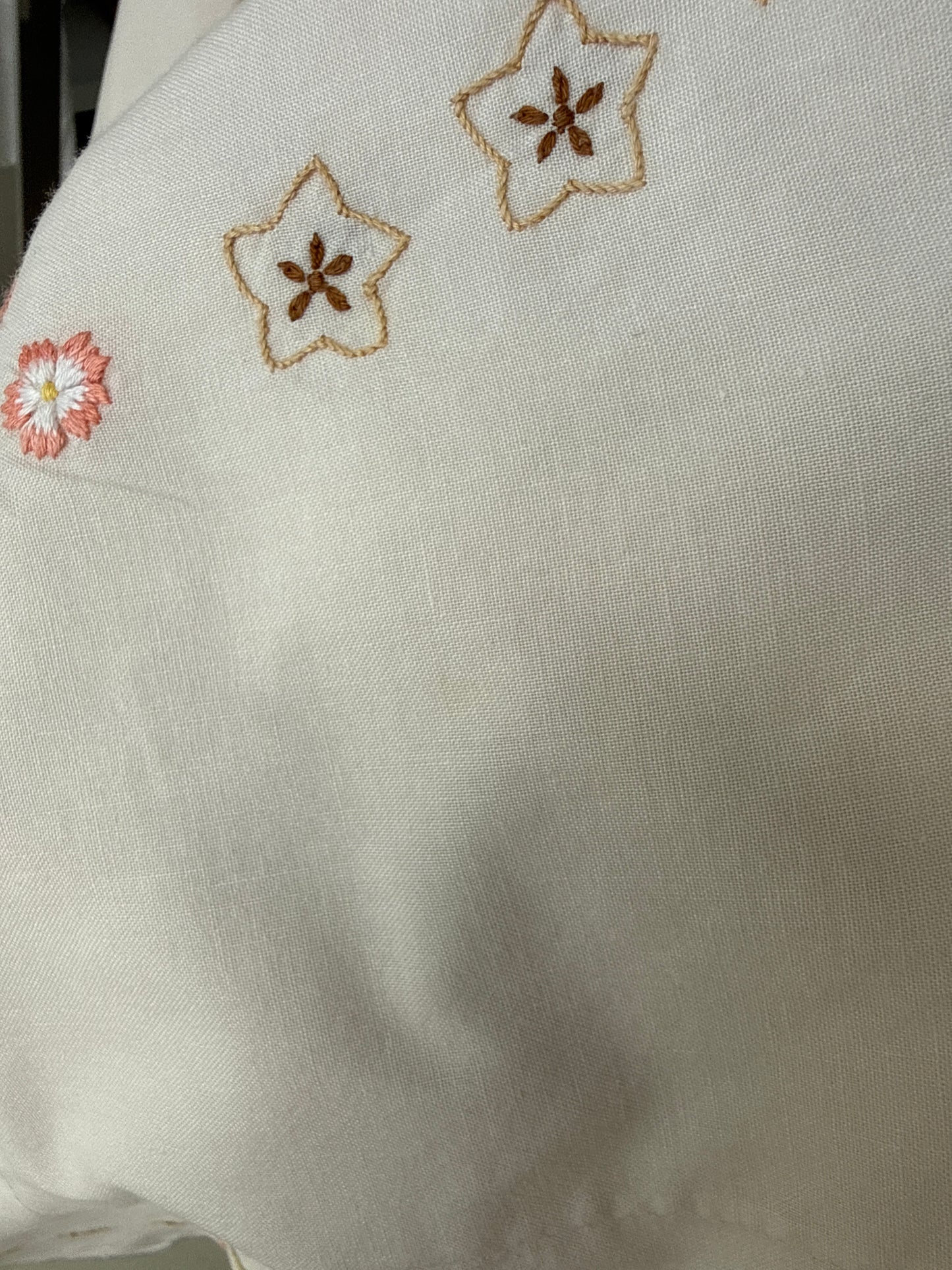 Kaftan vintage din pânză de bumbac cu broderie manuală excepțională light nude