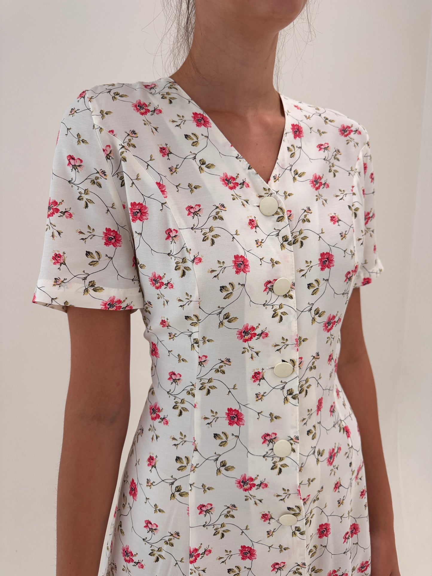 Rochie vintage midi lung cu talie reglabilă și print floral delicat vaporoasă