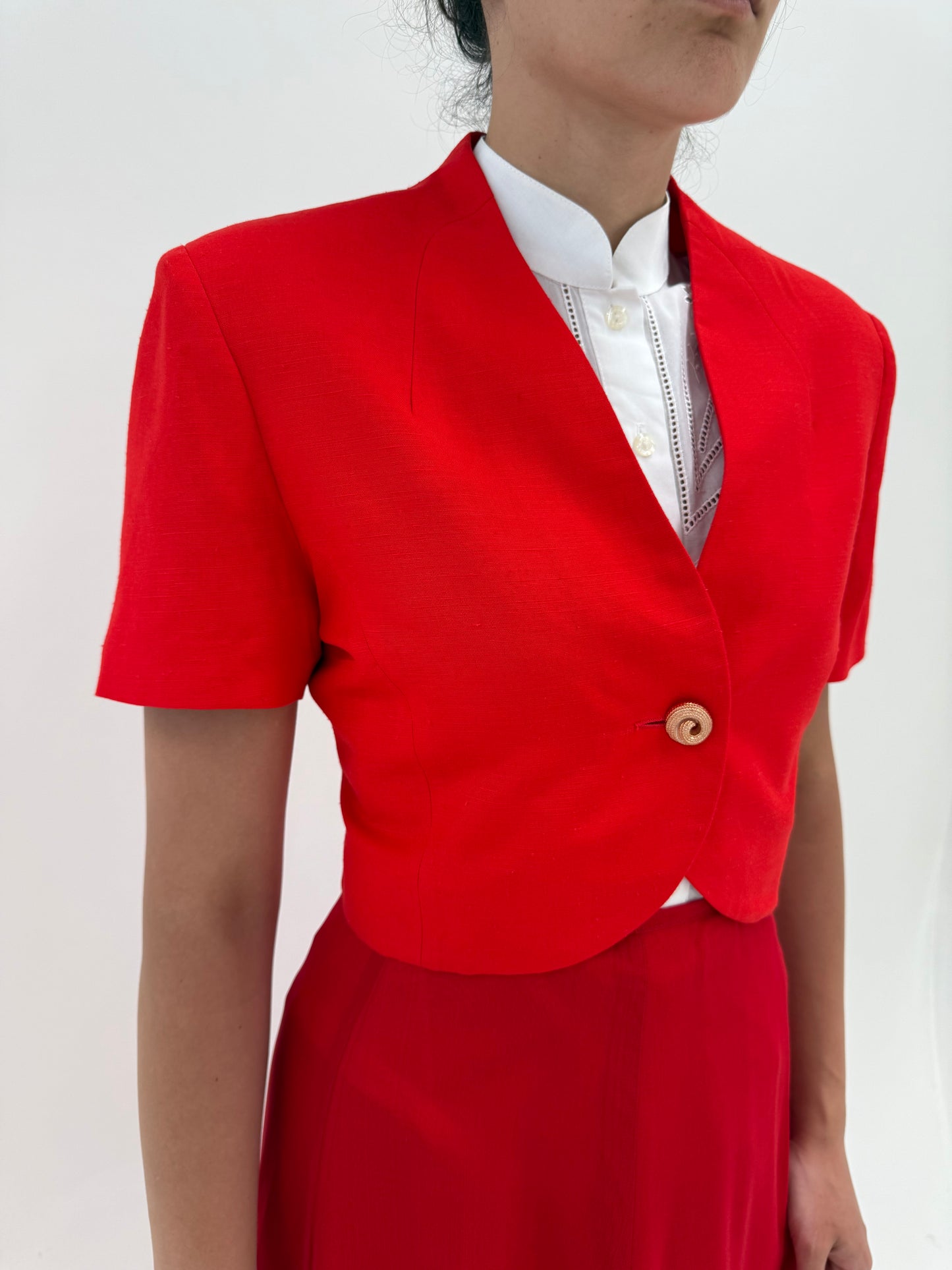 Sacou italian excepțional din în în croi cropped minimalist