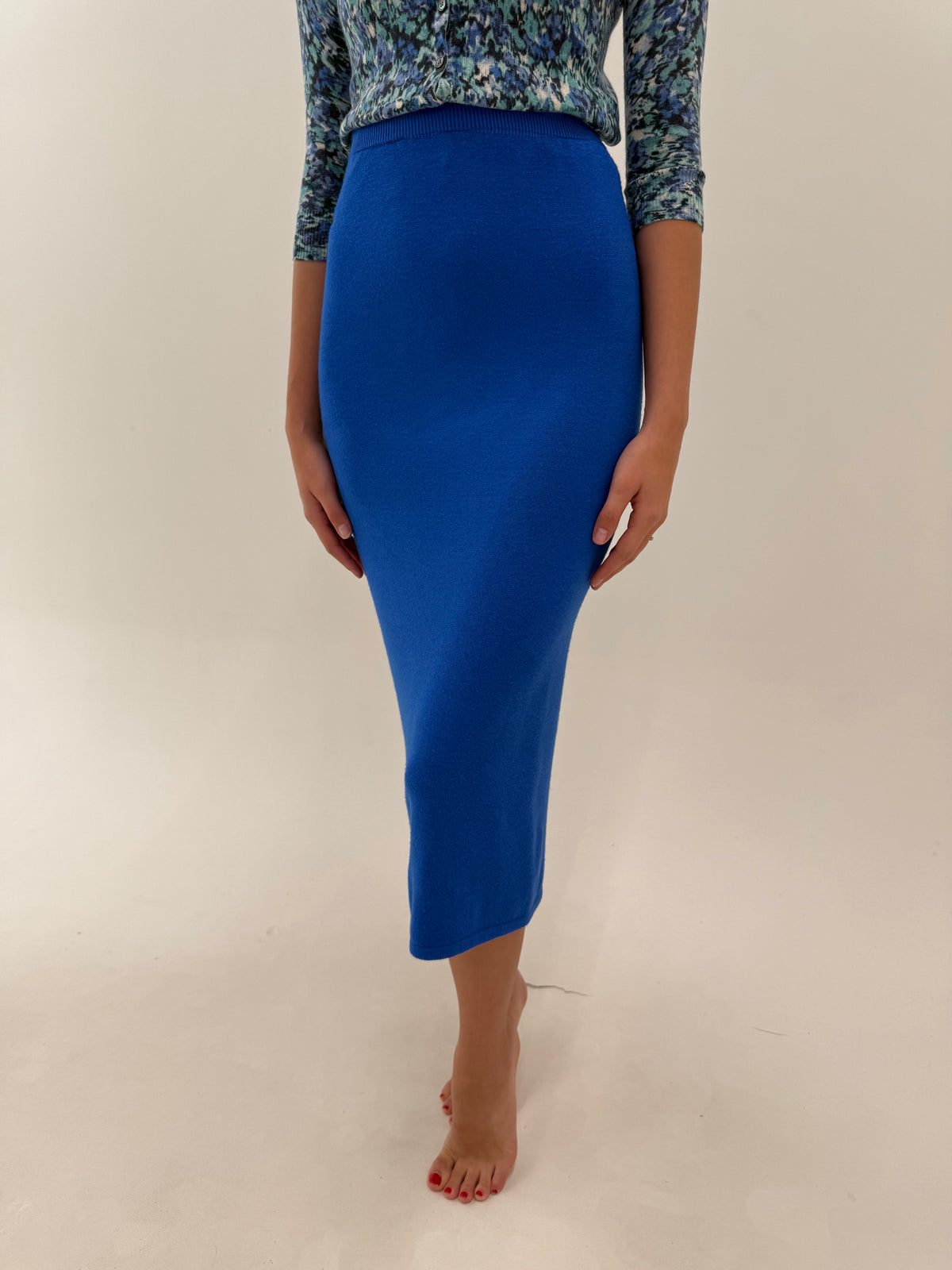 Fustă creion maxi din tricot dens albastru regal de Vascoza