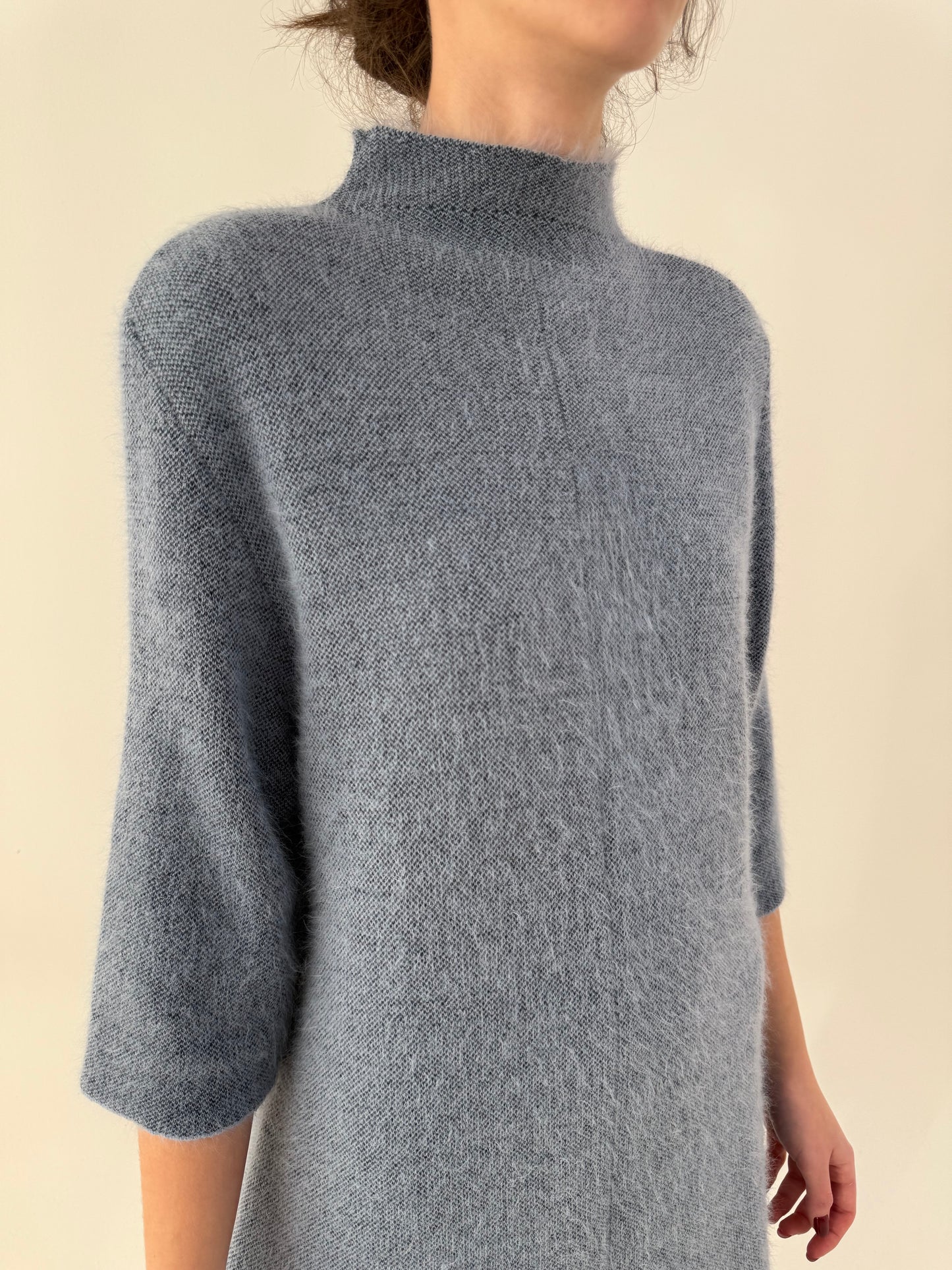 Rochie baby blue italiană din tricot texturat melanj în croi minimalist