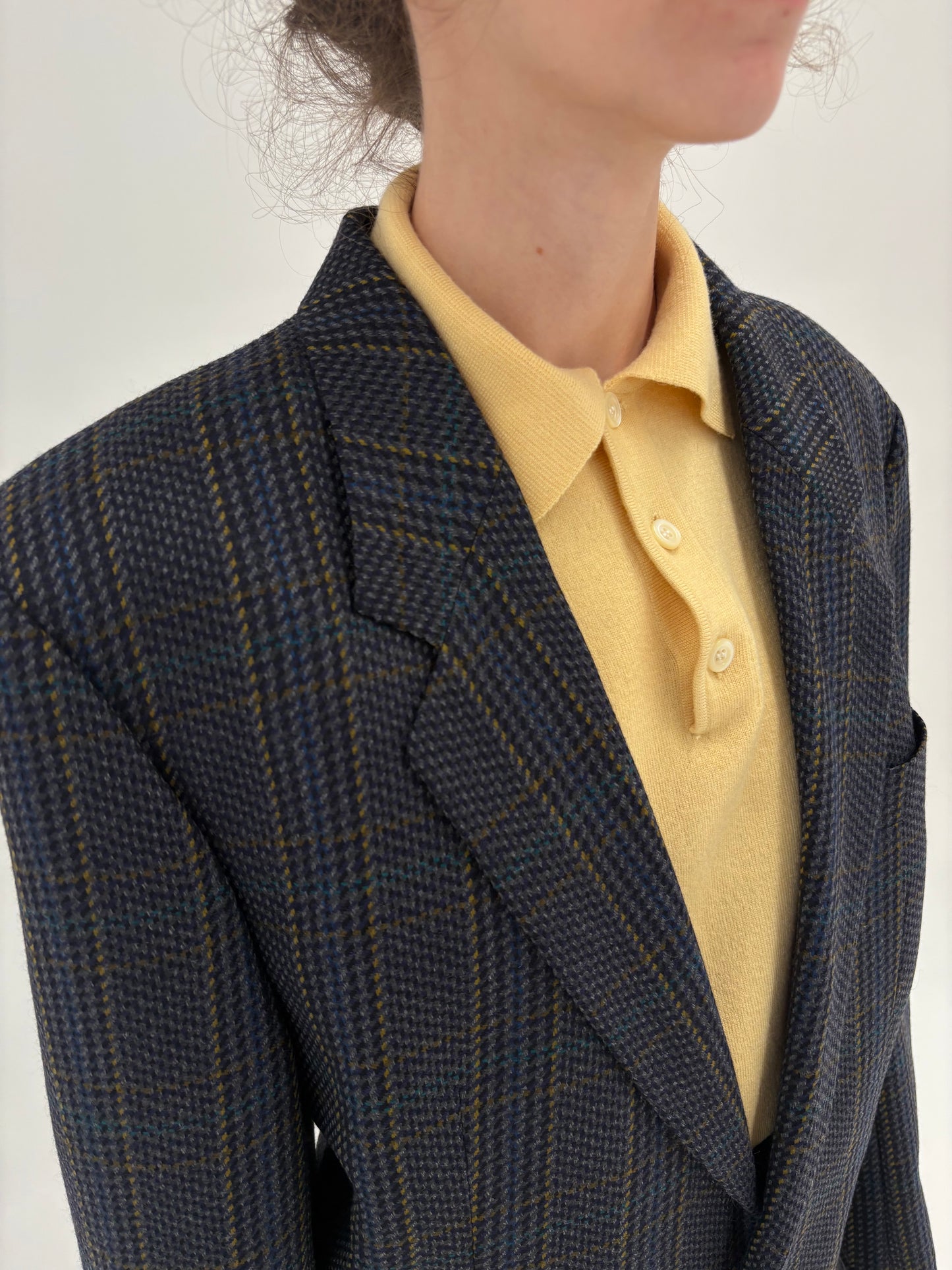 Sacou vintage Hugo Boss din tweed moale de lana extrafina în culori superbe
