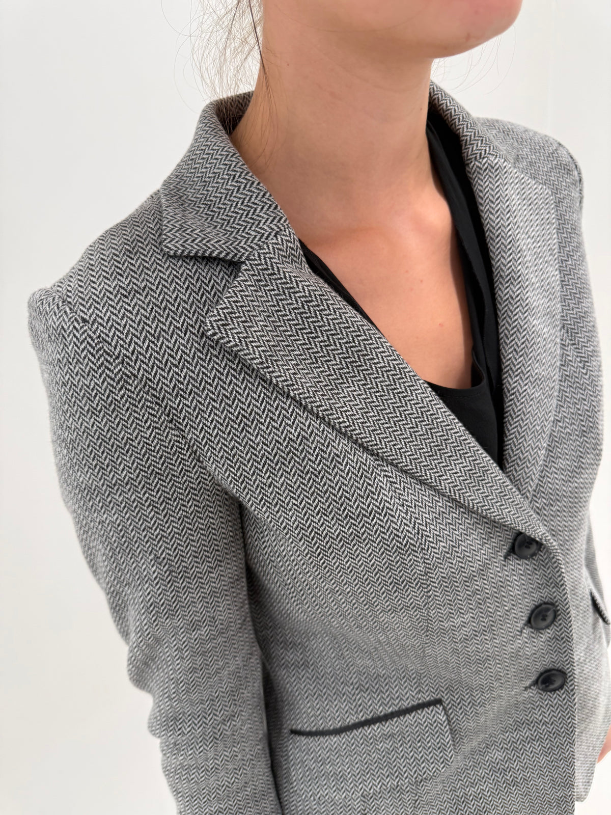 Deux piece Laurel by Esacda din tweed modelator din mix de lana extrafina petite