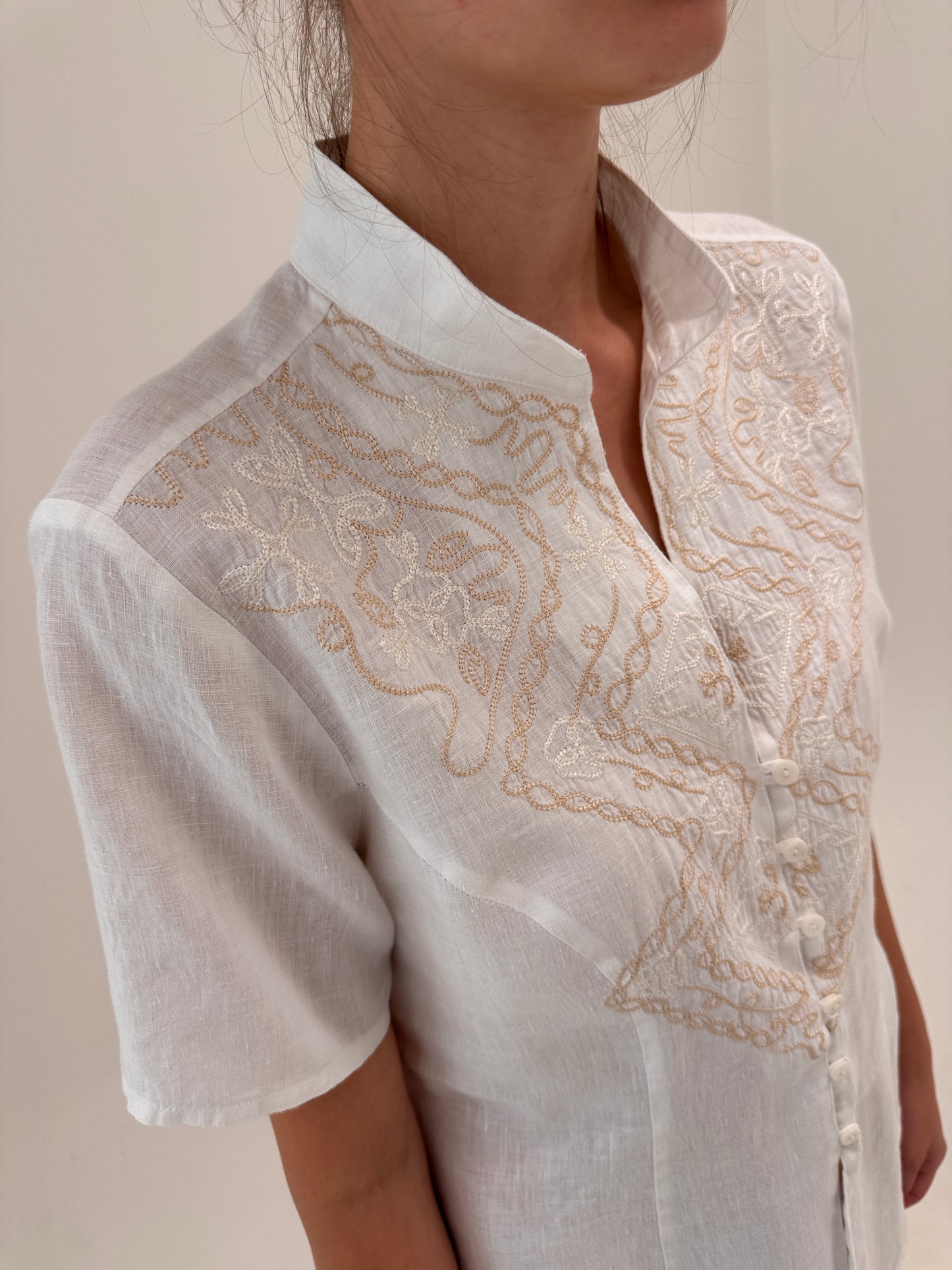 Cămașa luxury Nara Camicie din in cu broderie camel