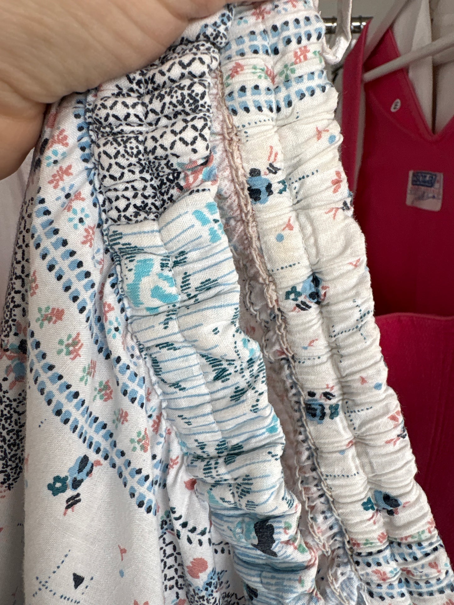 Fustă în croi elaborat patchwork cu volane și dantelă din bumbac moale