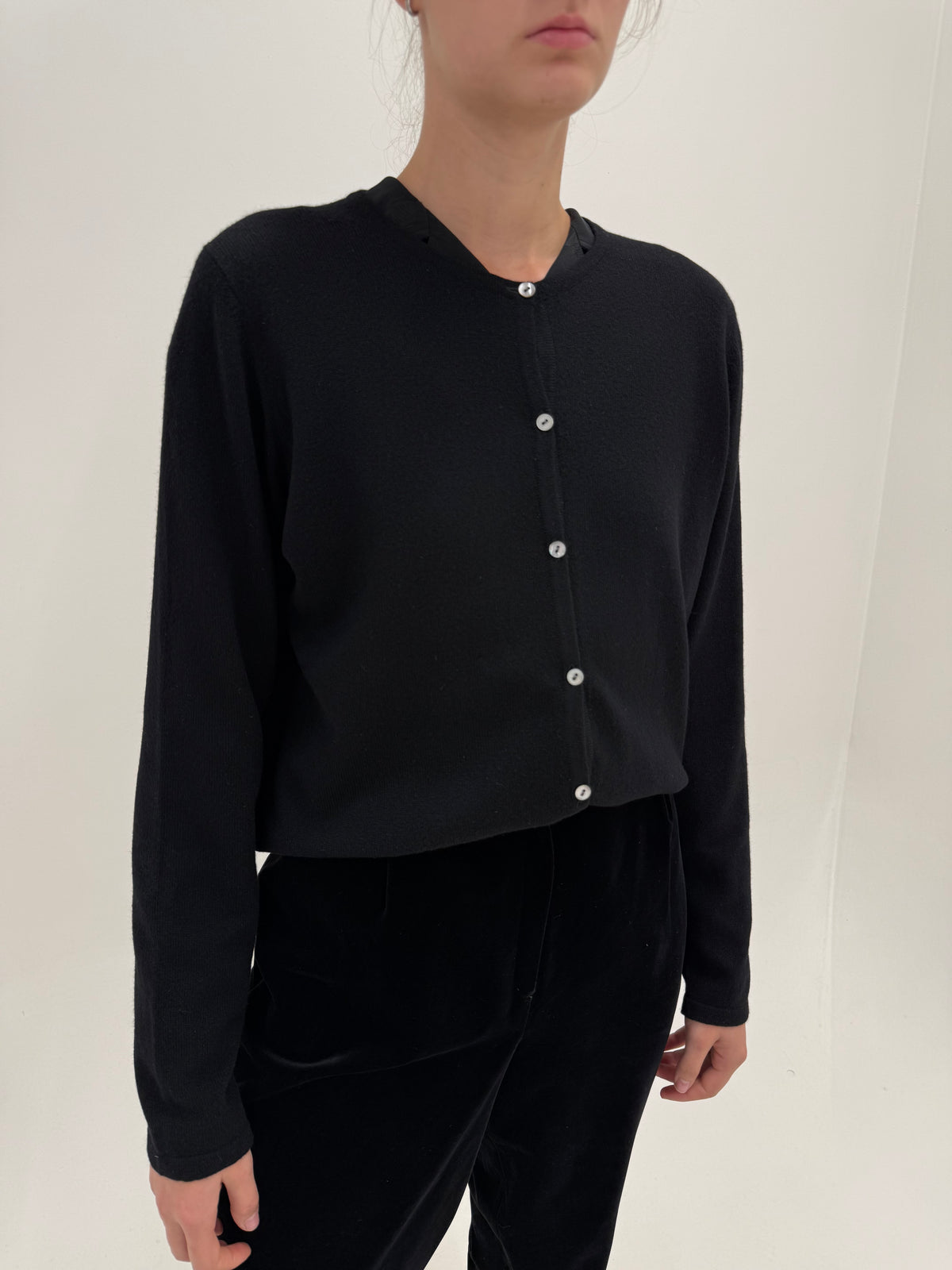 Cardigan clasic negru din lana merino extrafina