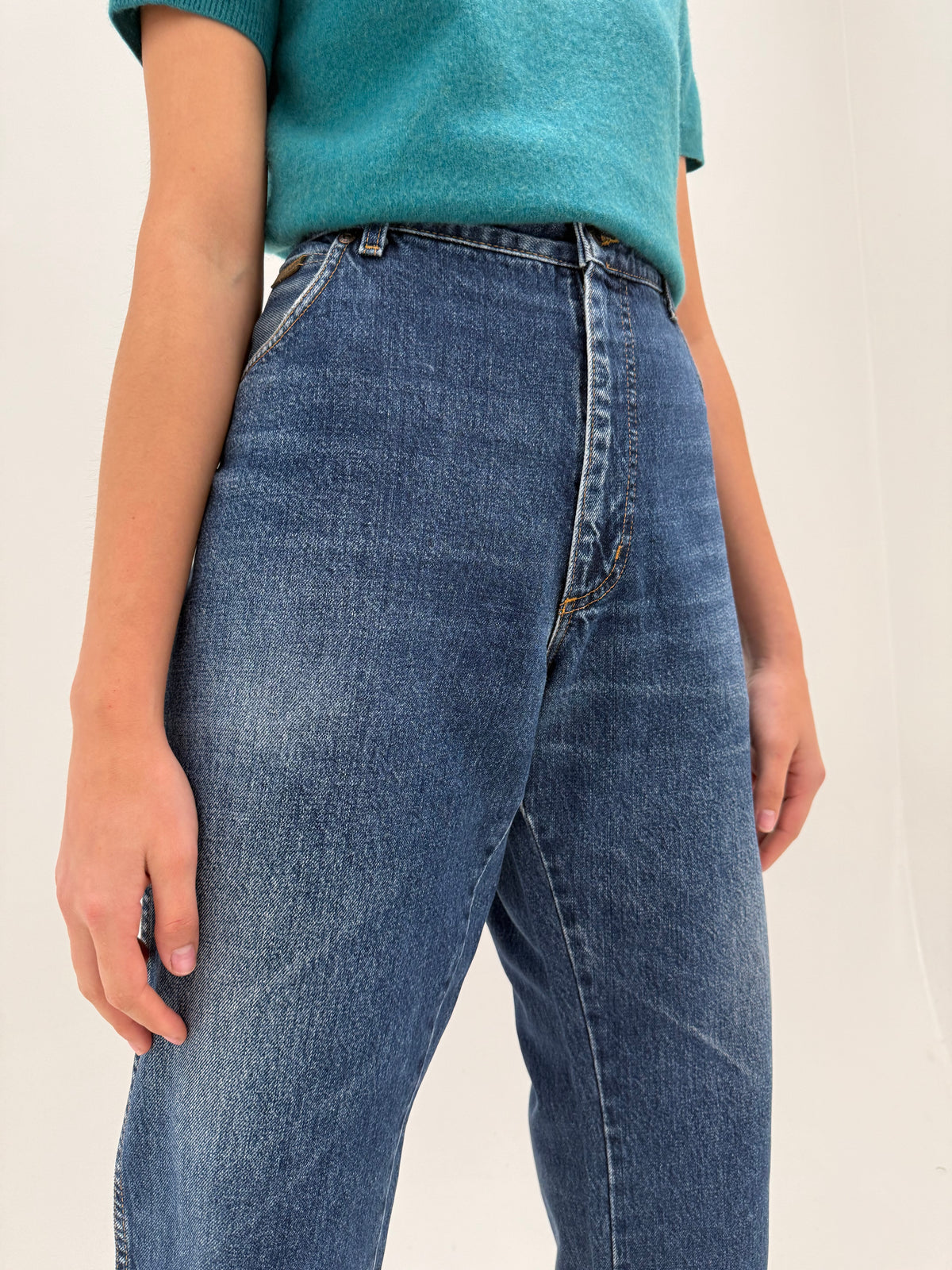 Jeans vintage premium din bumbac gros classic wash cu talie înaltă mai generoasă