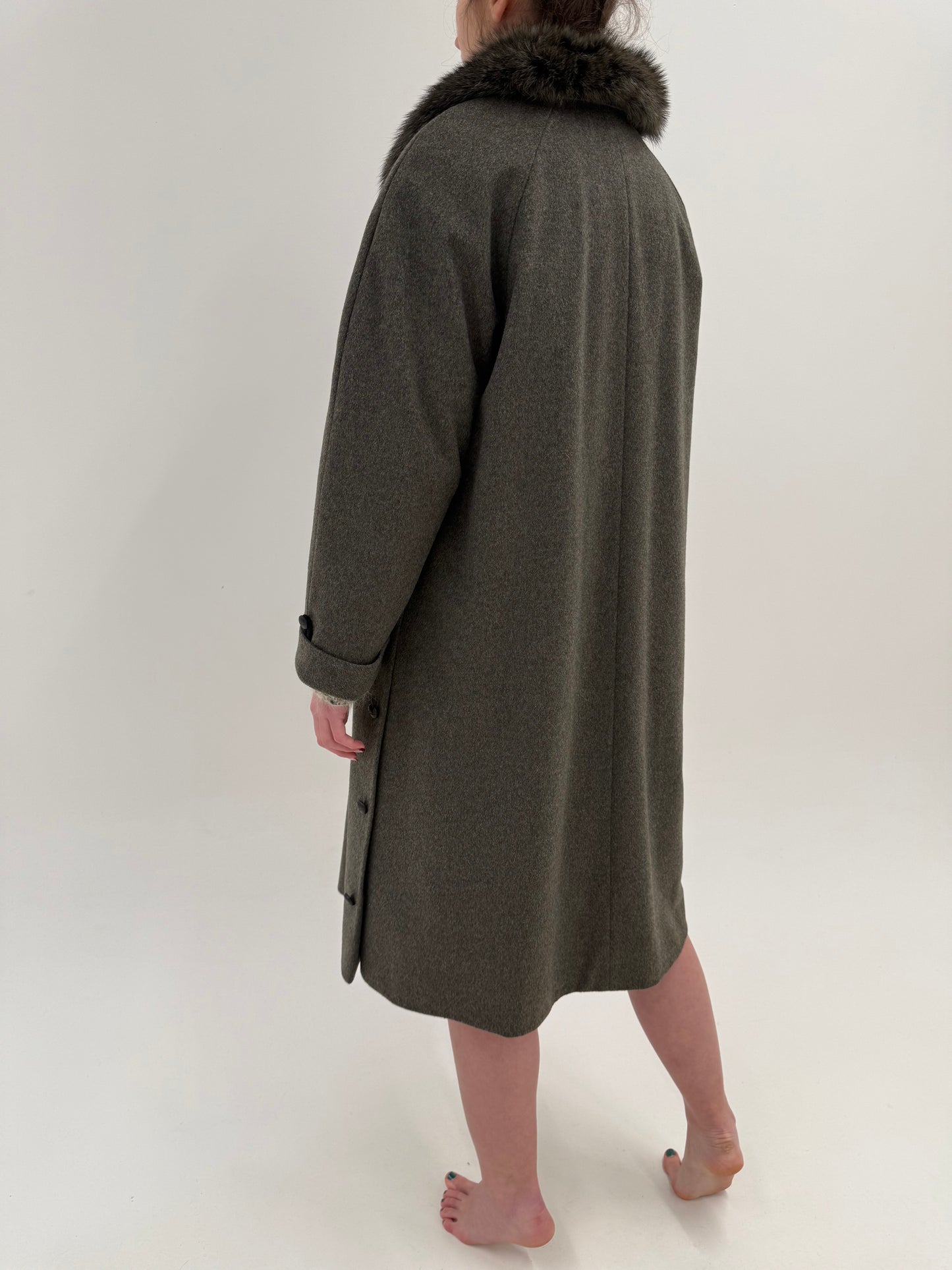 Palton dark green petite din lana groasă structurată cu blana naturală