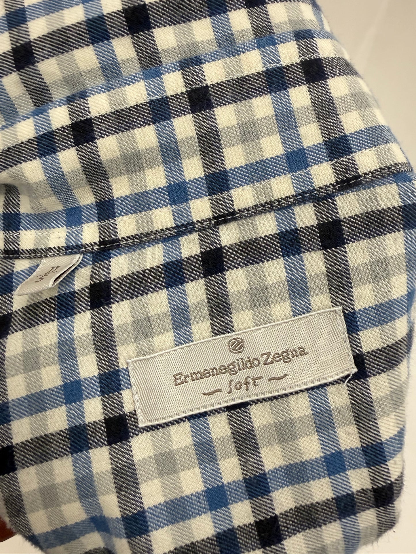 Cămașa Zegna ‘soft’ în carouri