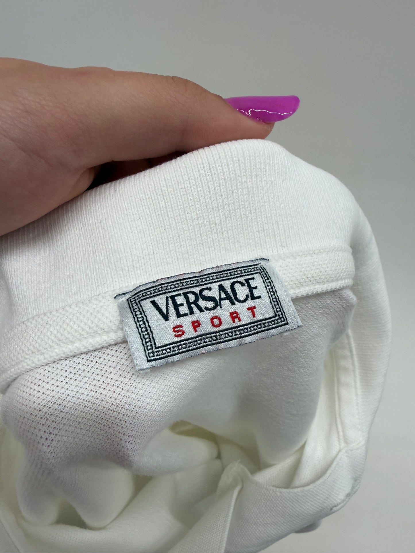 Top polo Versace cu influențe casual din bumbac excepțional