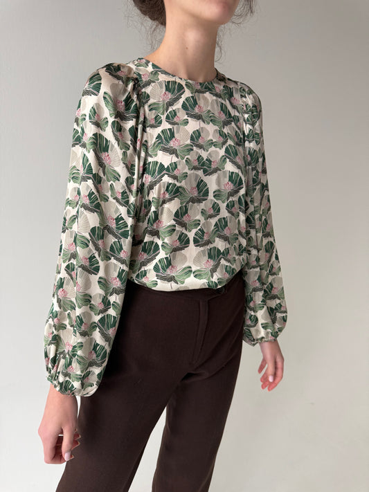 Top italian cu mâneci ample satinat în croi actual de la business la seara