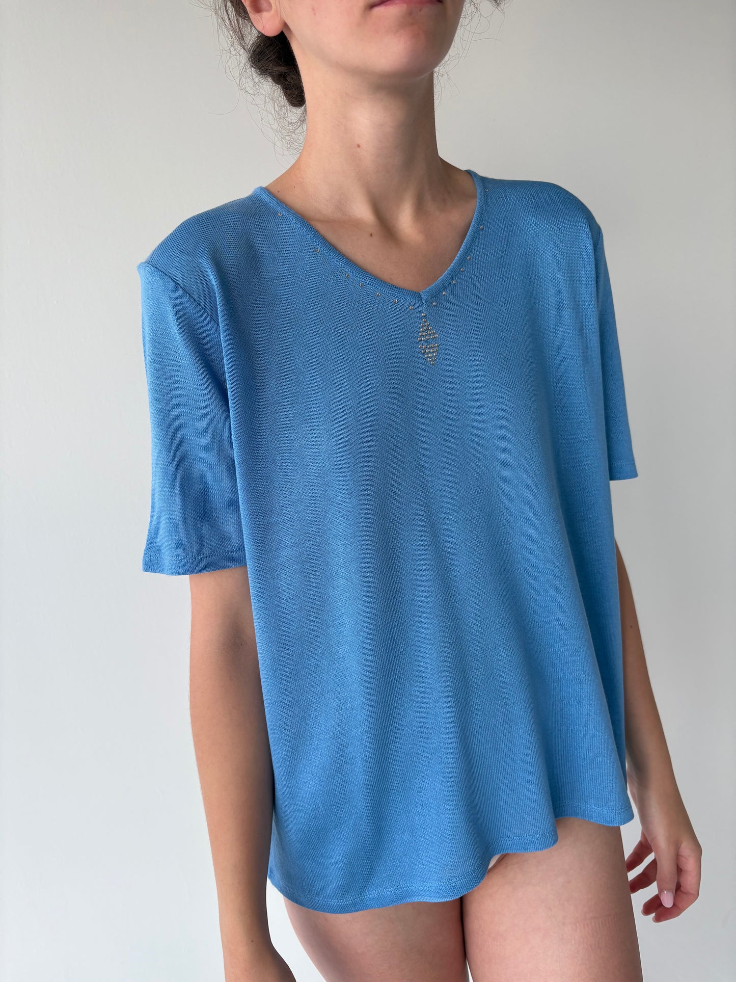 Top italian albastru ciel din jerse de vară