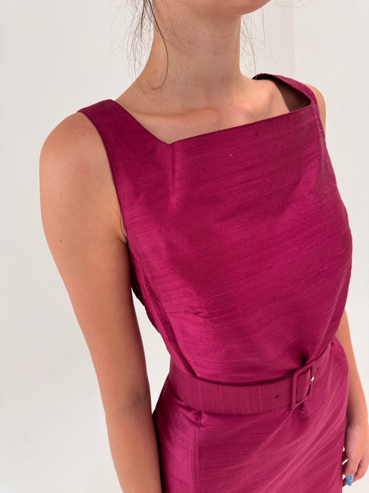 Rochie magenta din mătase naturală dupioni cu talie marcată de la zi la seară