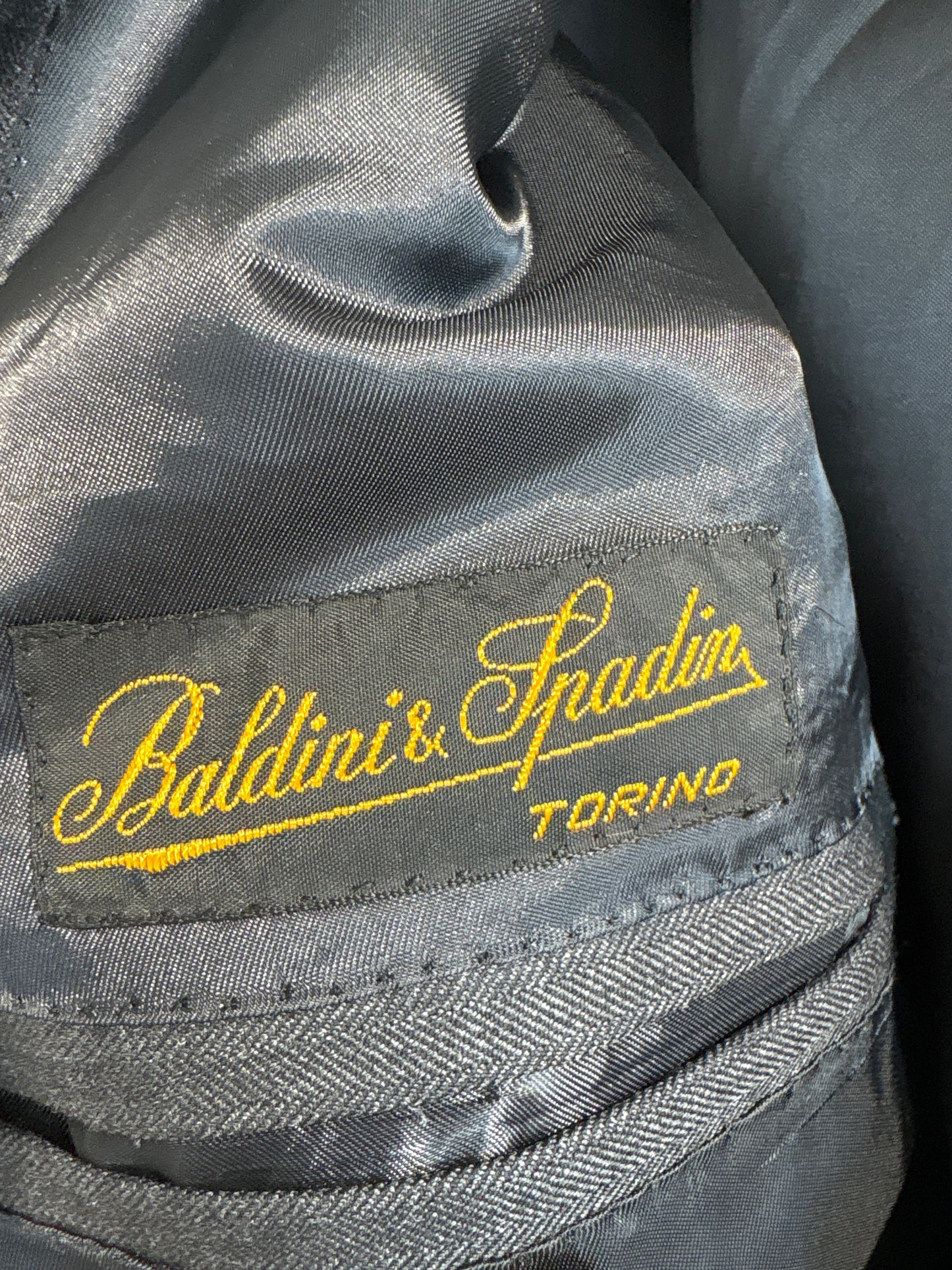 Sacou charcoal gray din lana englezească extrafina in croi actual