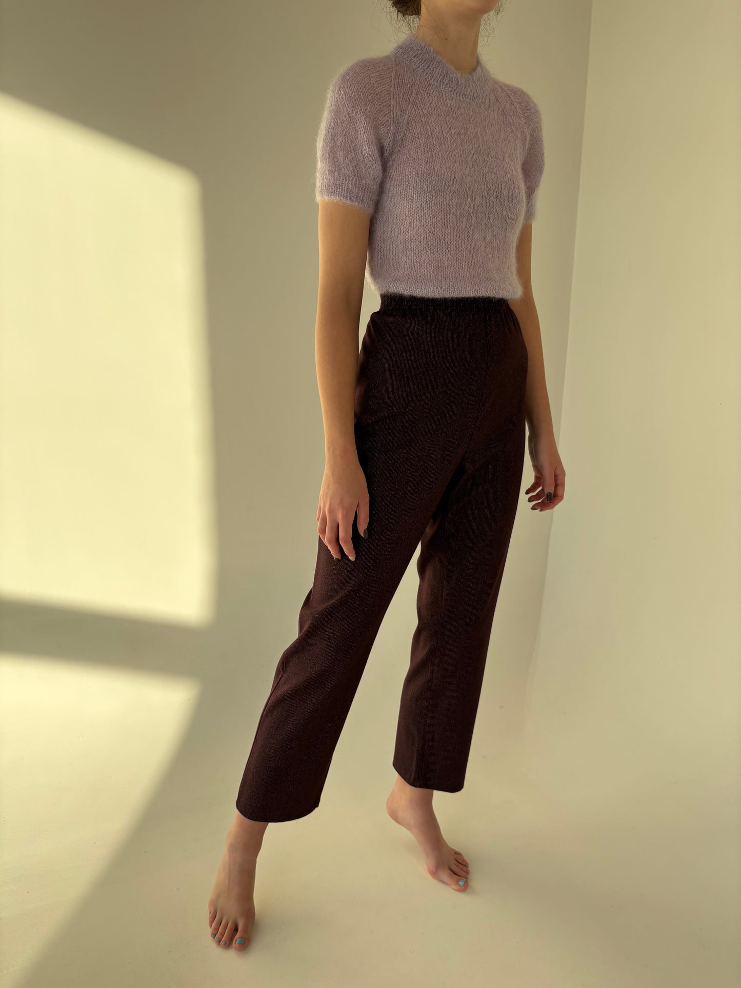 Pantaloni aubergine cu talie ultra înaltă elastică din lana plină extrafina