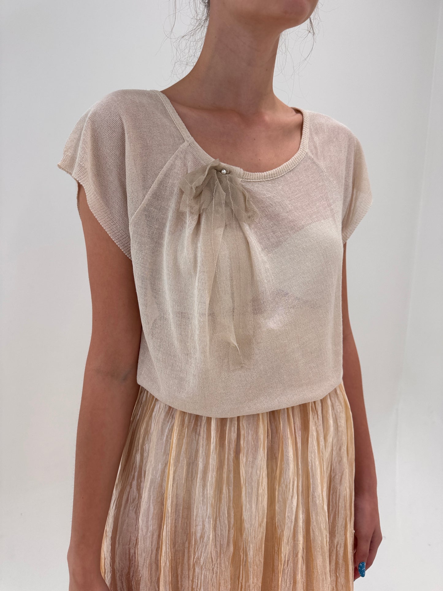 Top italian light nude din jerse de in excepțional în croi drapat