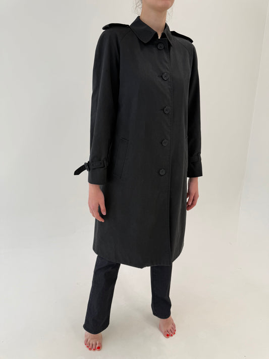 Trench negru luxury Aquascutum din gabardină în croi clasic