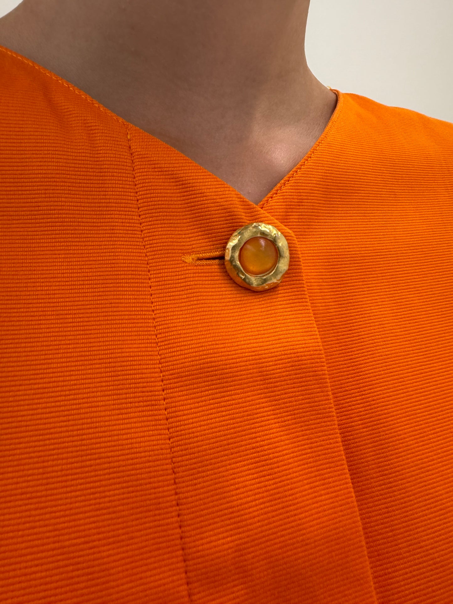 Rochie Max Mara din in excepțional în croi clasic electric orange