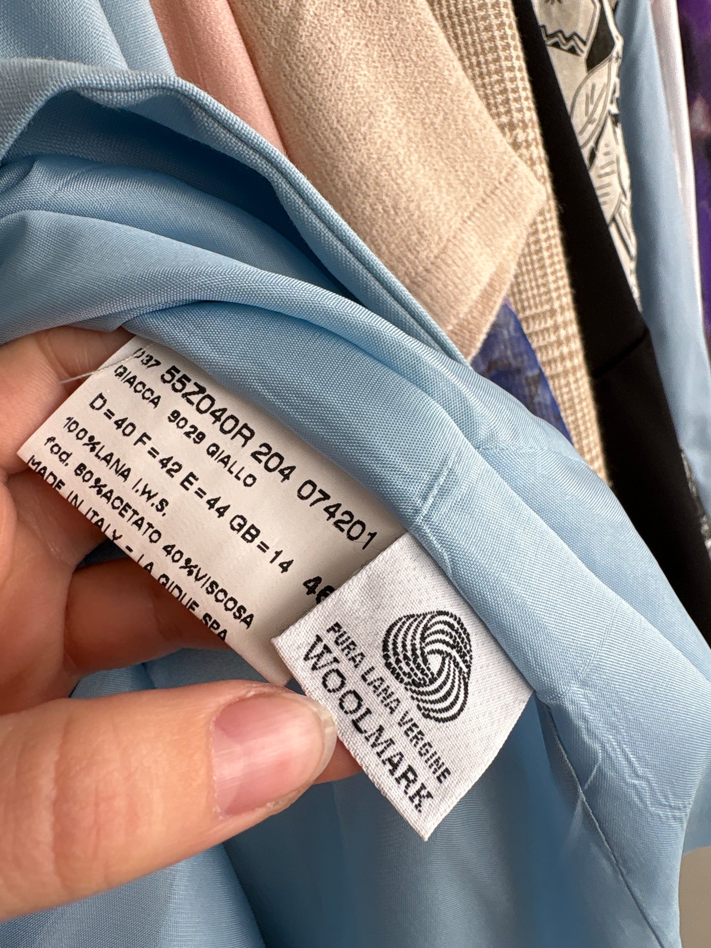 Sacou super premium italian baby blue cu nasturi aurii în croi ușor cambrat