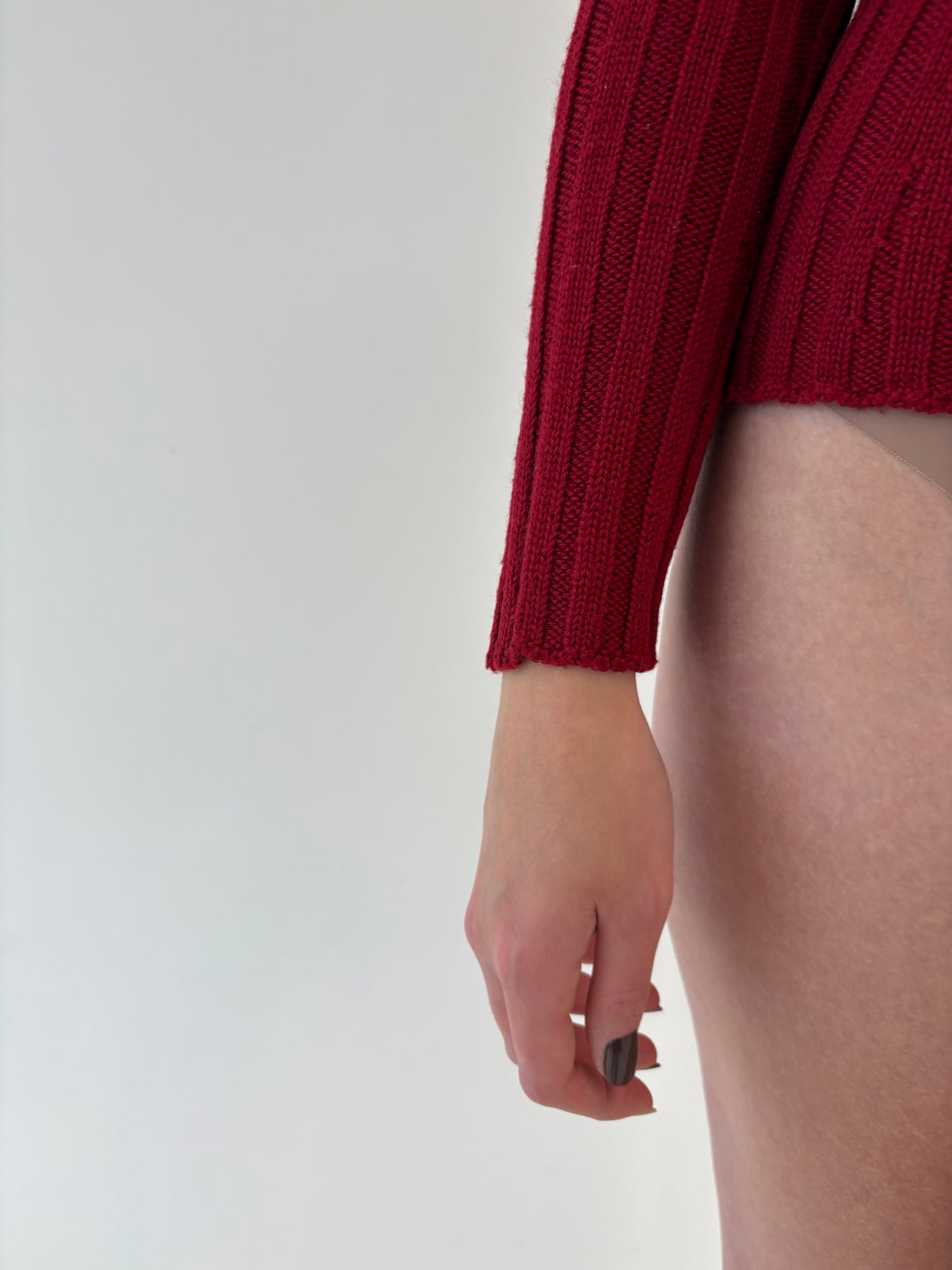 Maleta burgundy din lana merino extrafina de gramaj mare ribbed