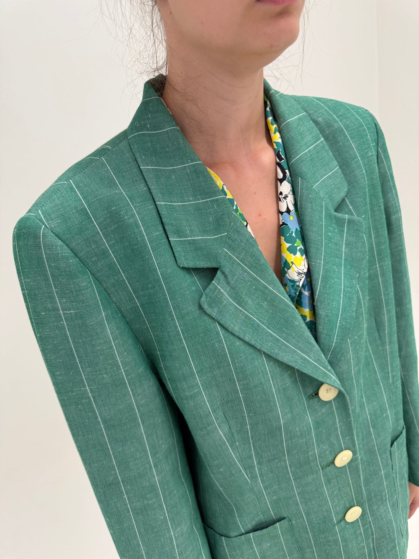 Sacou italian emerald green în dungi fine verticale din pânză