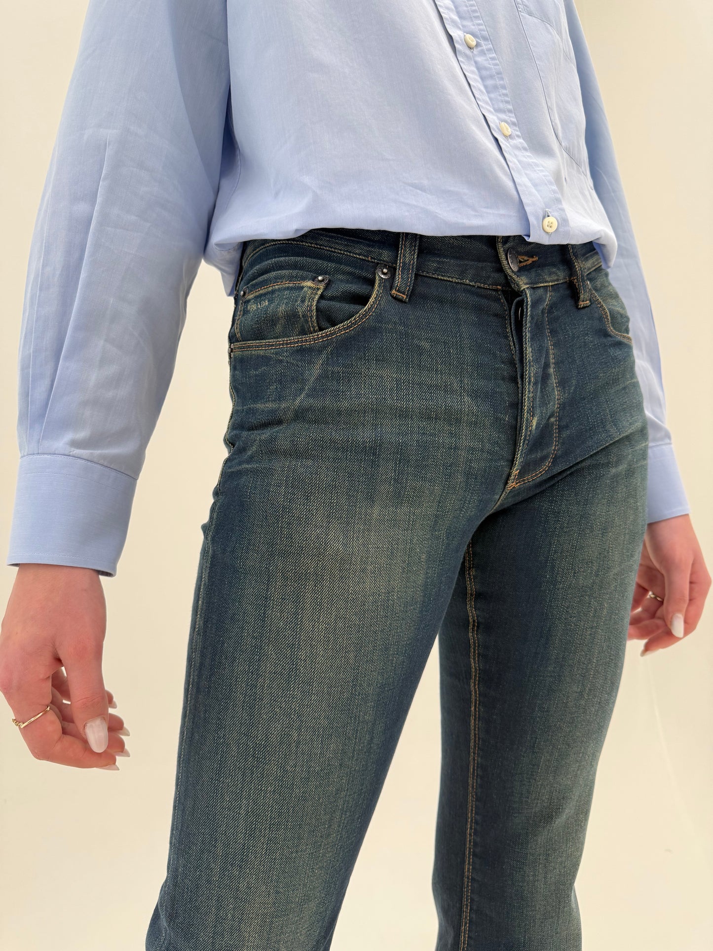 Jeans Prada dark wash bootcut foarte ușor modelatori