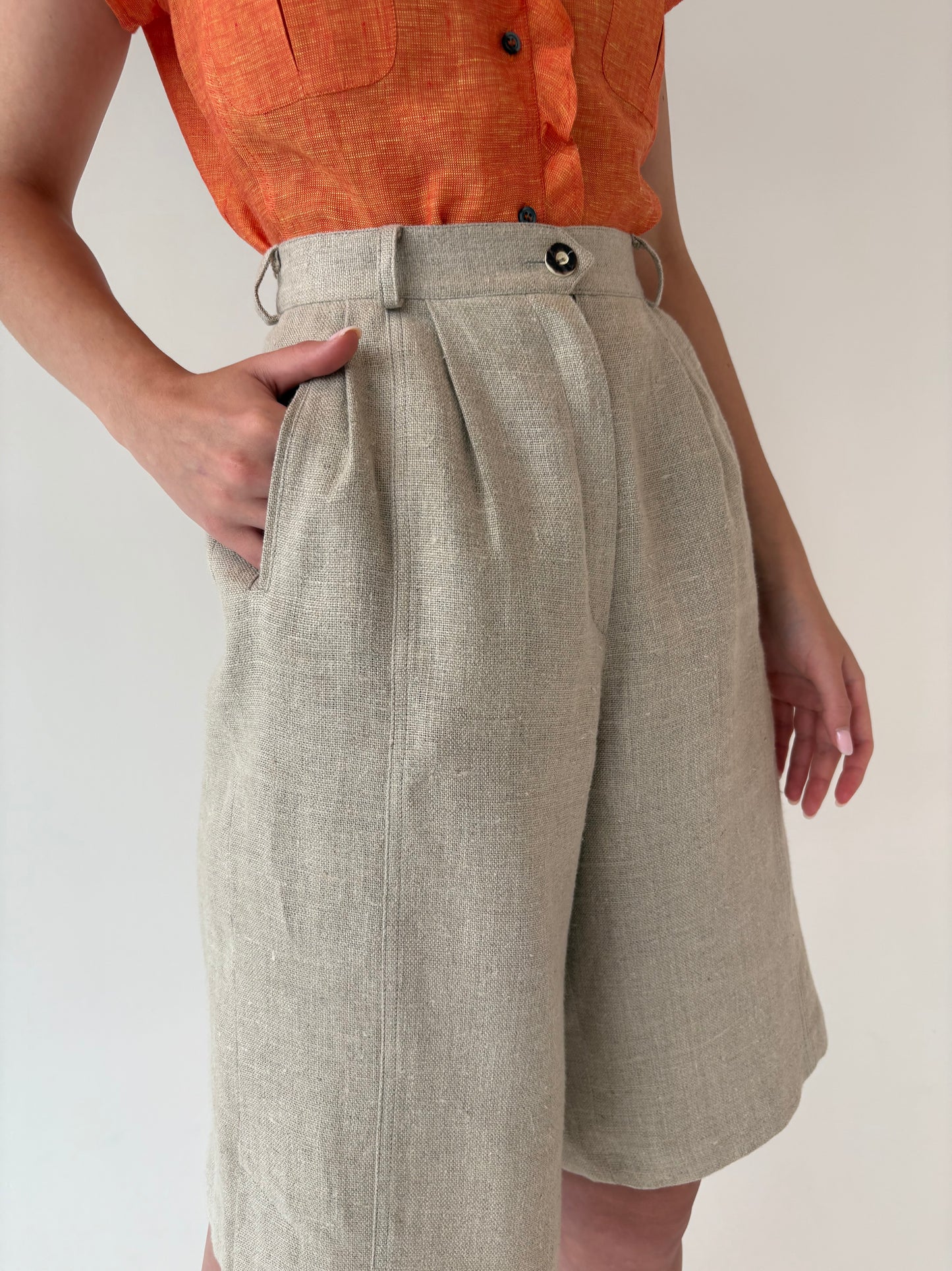Pantaloni vintage light nude din in greu cu talie ultra înaltă