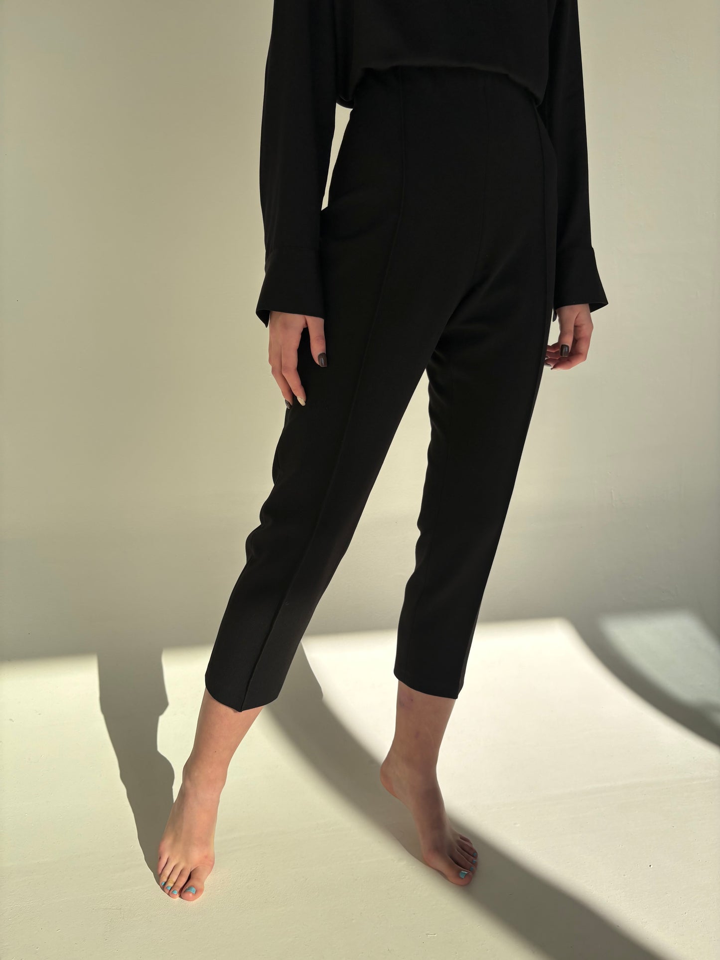 Pantaloni negri petite confort din stofă strech de lana extrafina