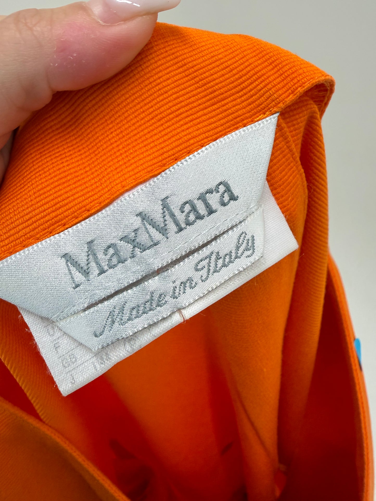Rochie Max Mara din in excepțional în croi clasic electric orange