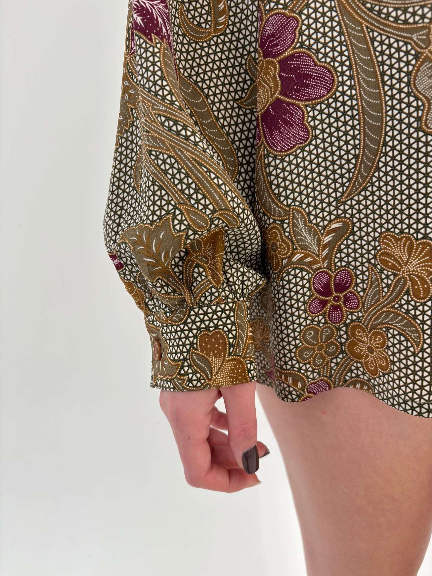 Cămașa vintage din mătase naturală cu print