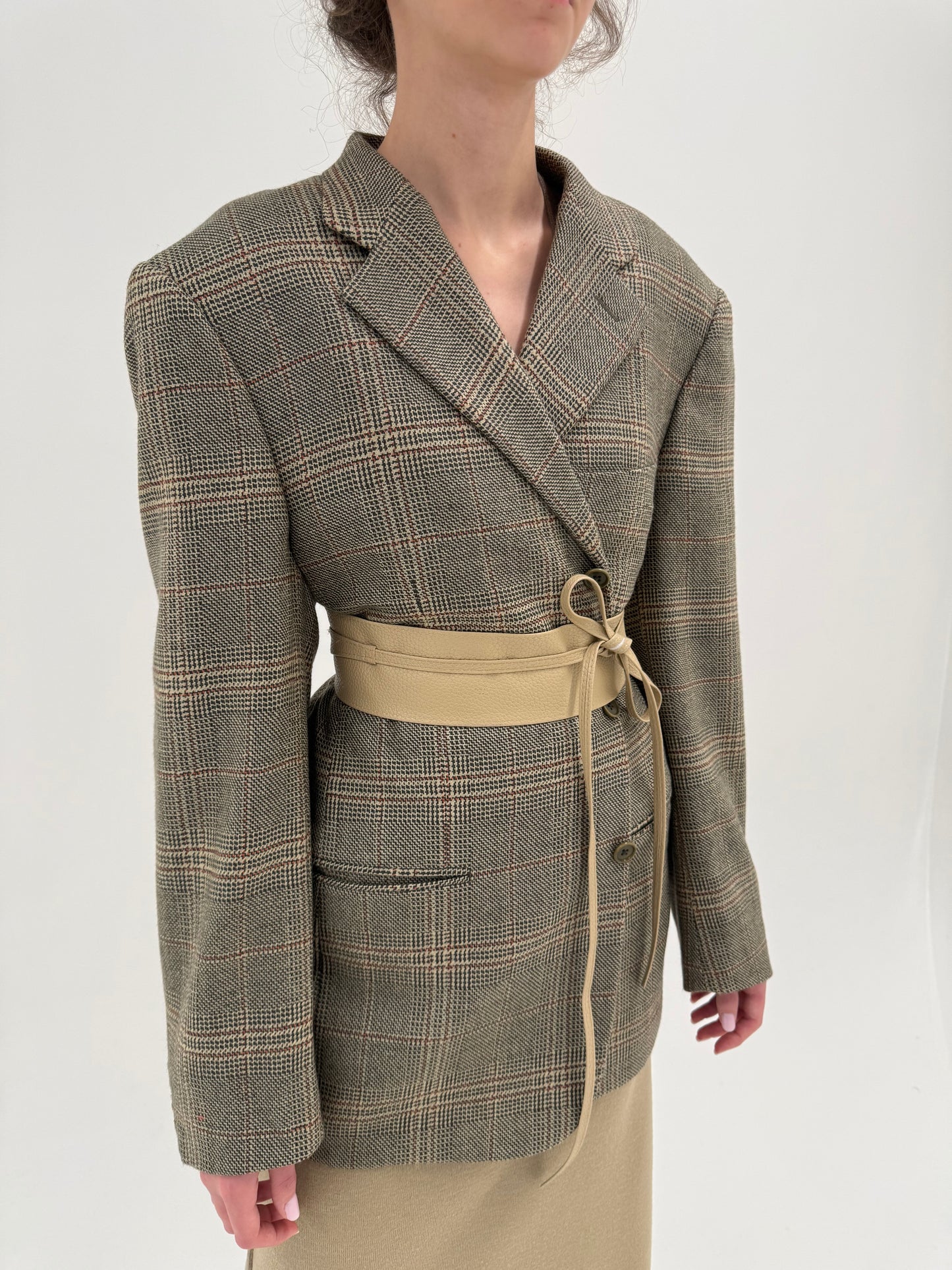 Sacou came italian în carouri fine din stofă plină extafina de lana