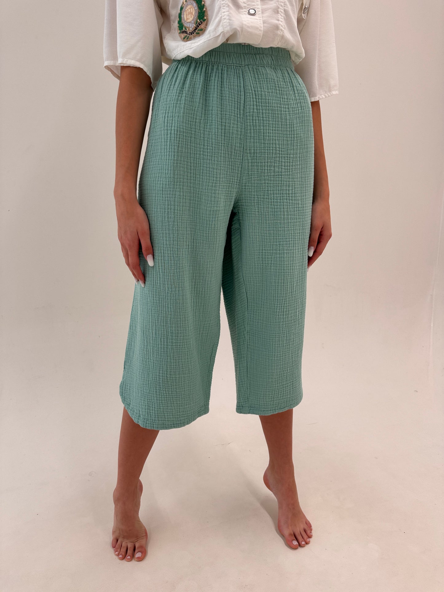 Pantaloni culottes din muselina de bumbac mint green cu talie elastică