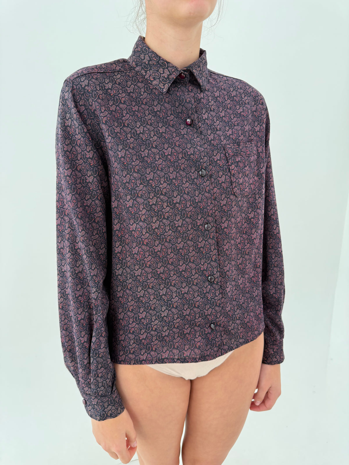 Cămașa vintage din lana extrafina eggplant purple cu print paisley