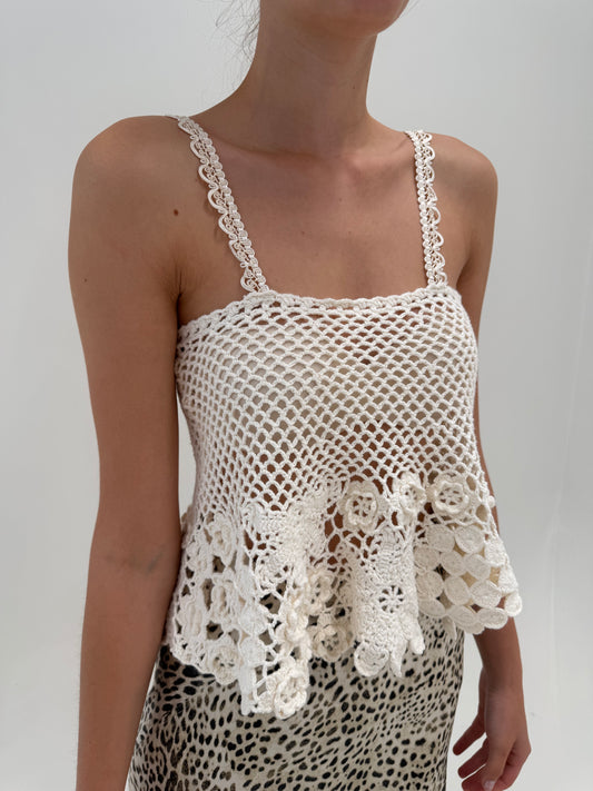 Top excepțional din macrame integral lucrat manual 3D butter white