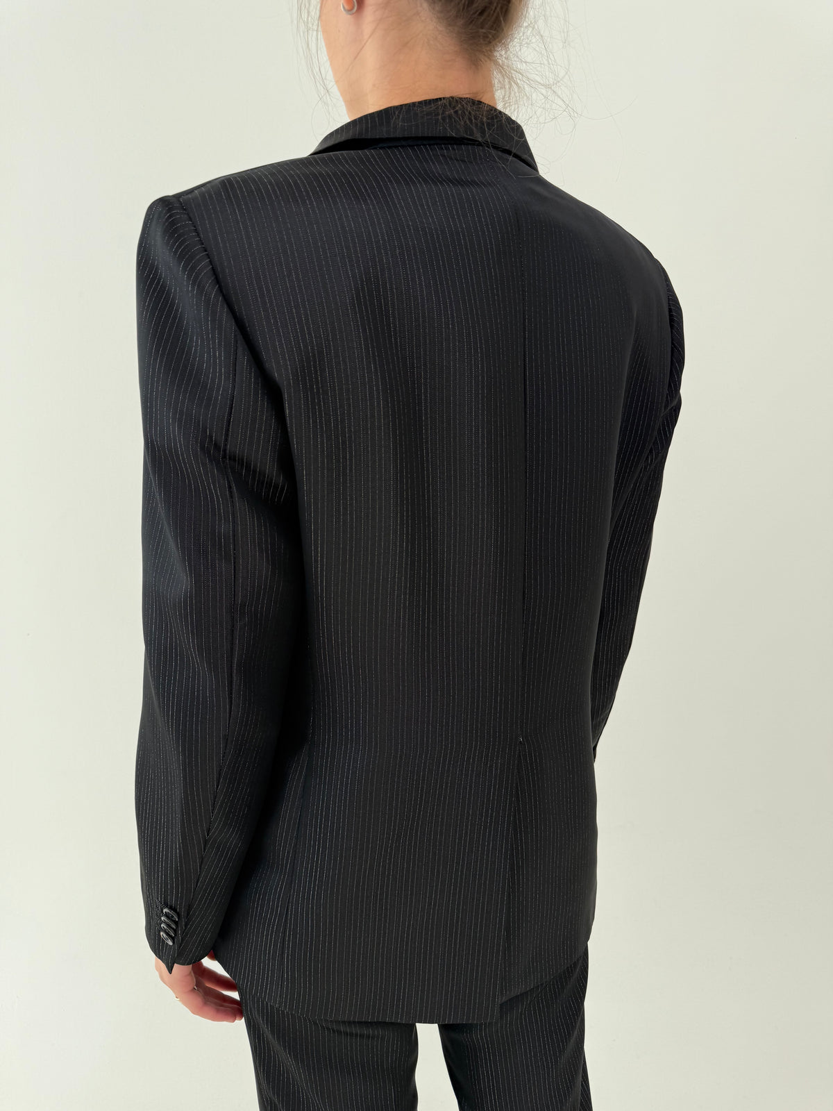 Costum elegant negru de brand luxury Italian Renato Balestra din lana satinata