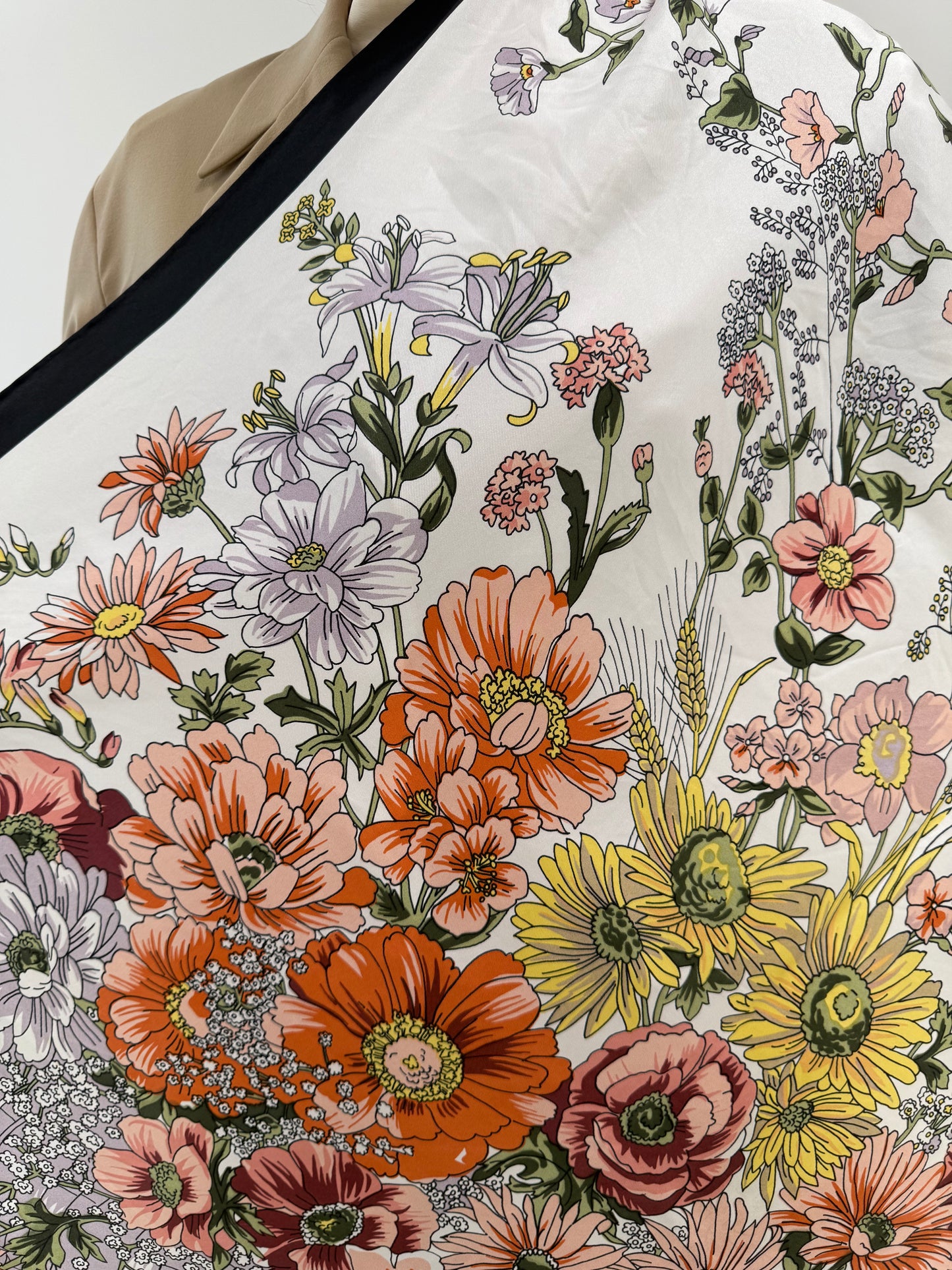 Eșarfă XXXL cu print floral superb din mătase naturală