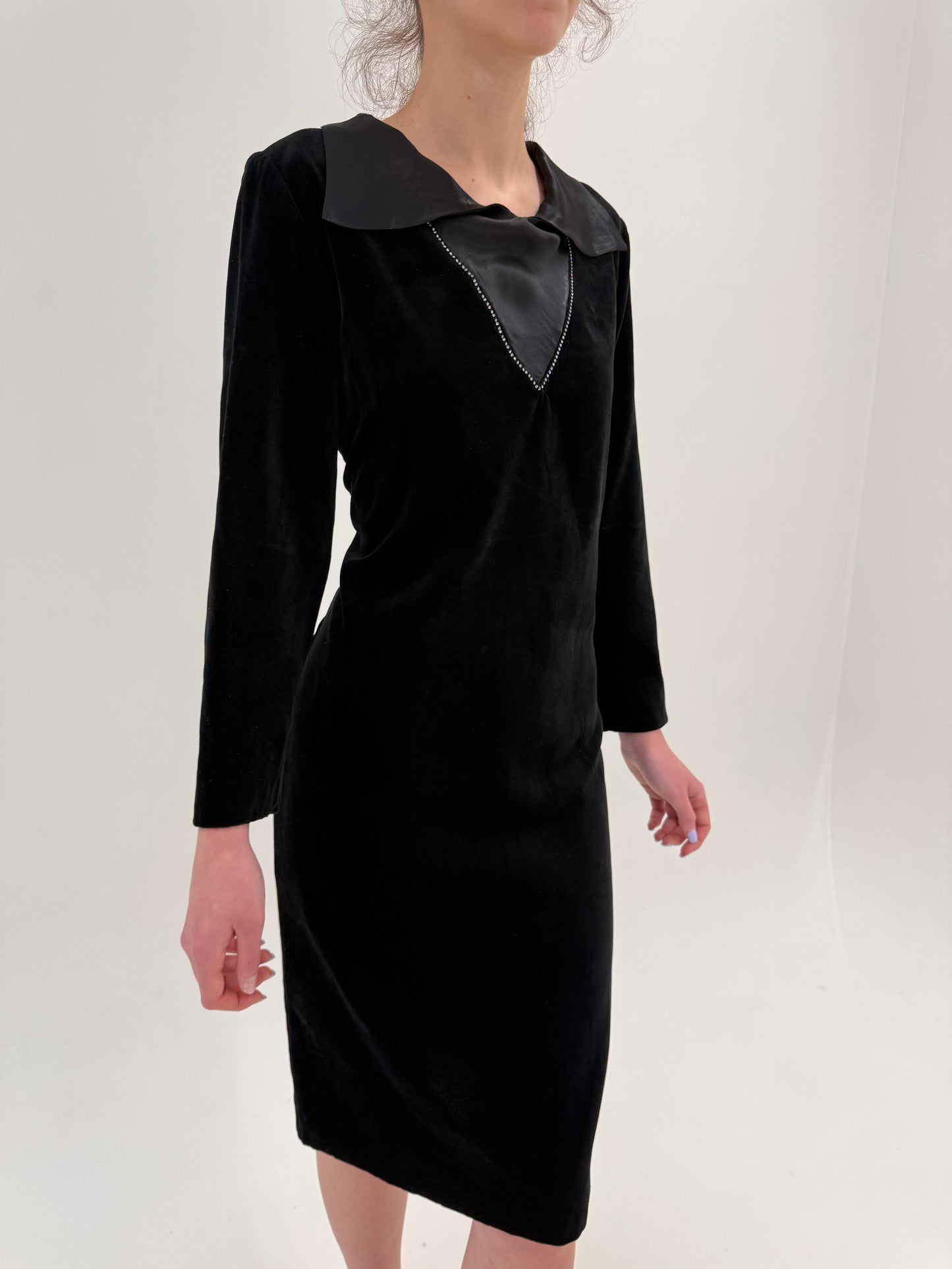 LBD vintage italian excepțional în croi minimalist retro modern