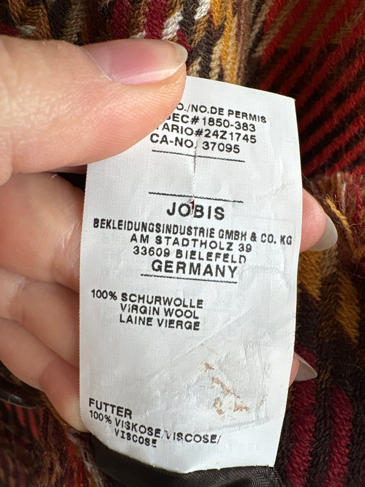 Sacou excepțional din tartan extrem de fin de lana în culori superbe cu buzunare aplicate